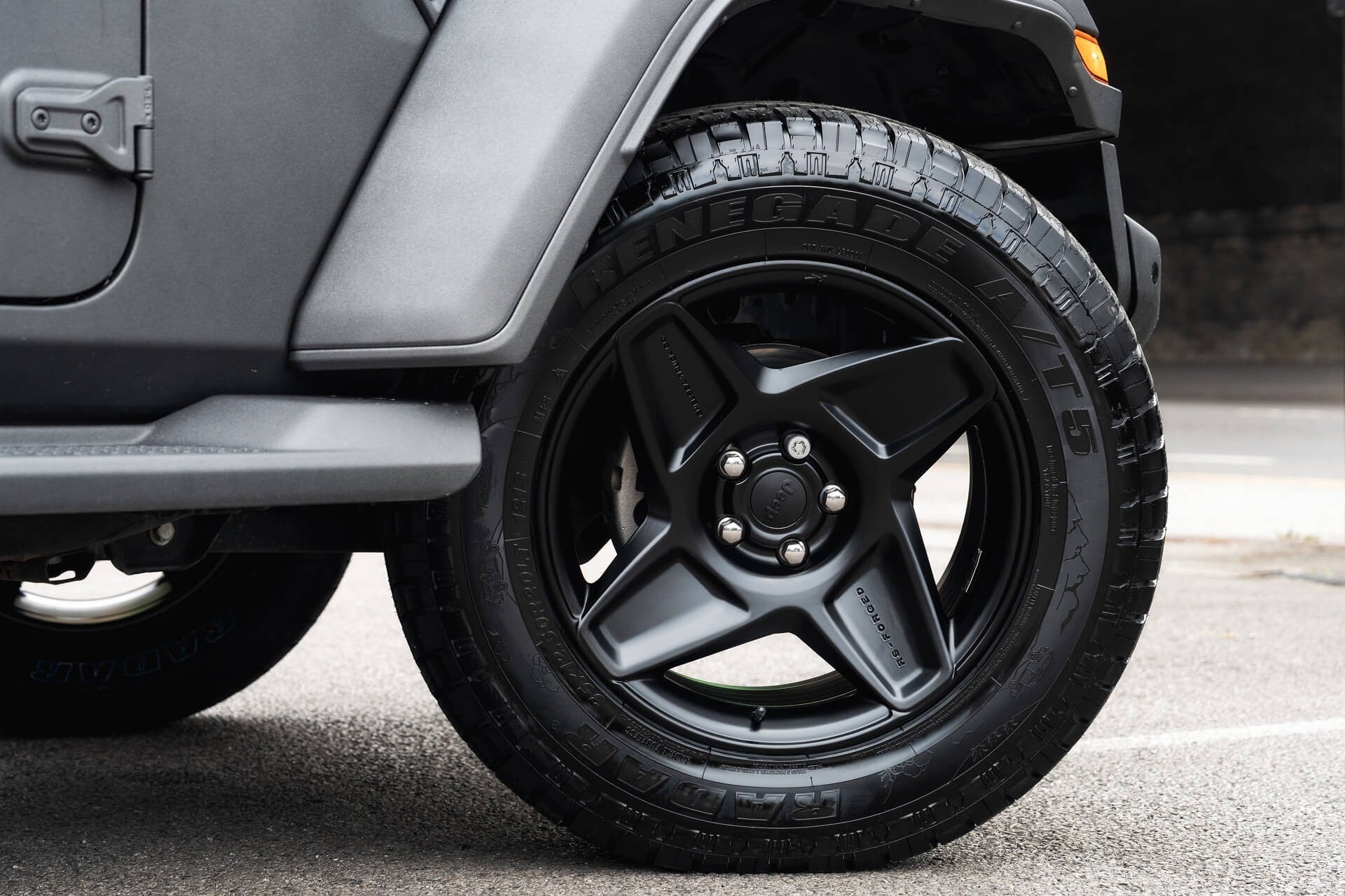 Jeep Wrangler Sahara Unlimited Gallery Image