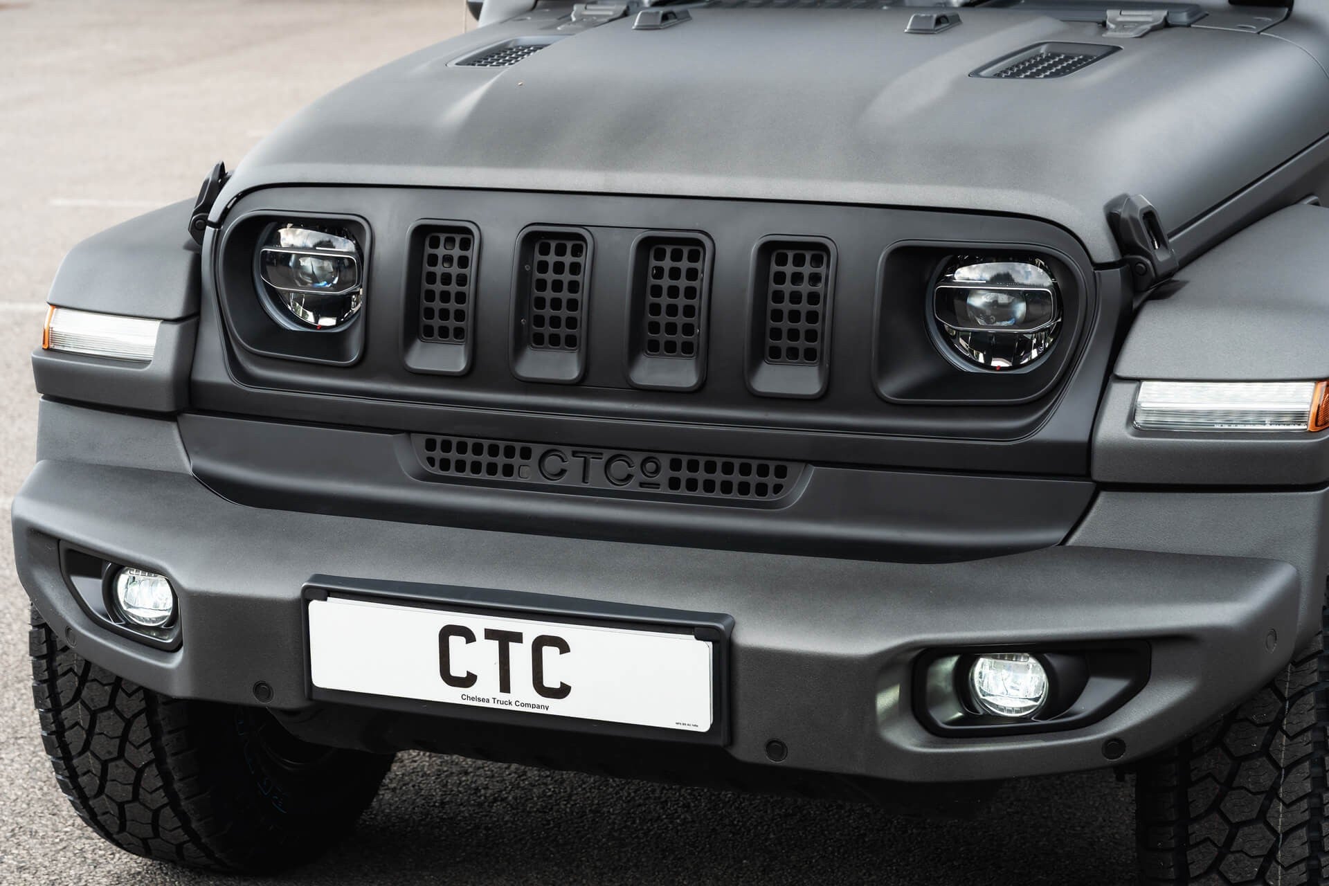 Jeep Wrangler Sahara Unlimited Gallery Image