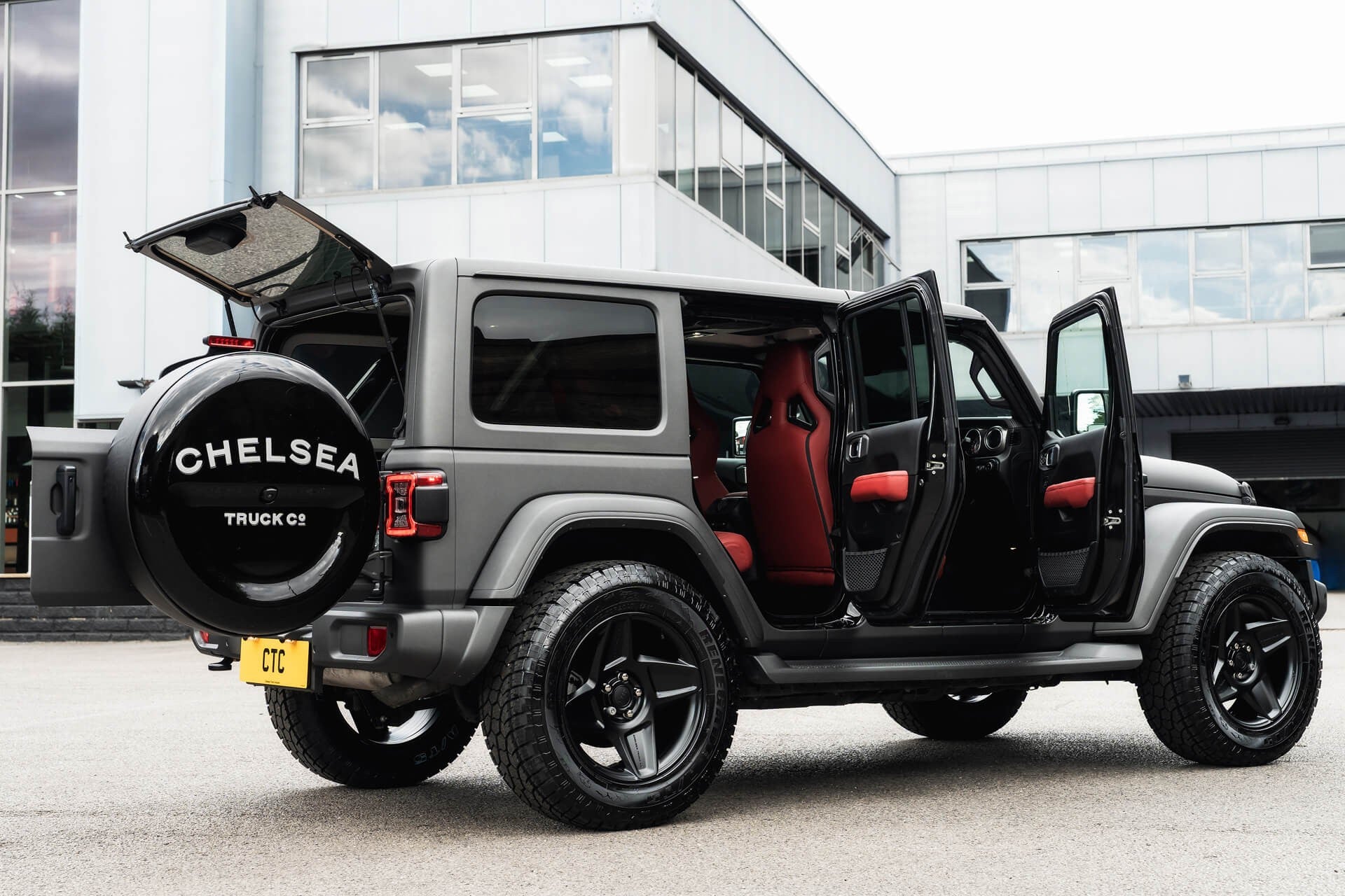 Jeep Wrangler Sahara Unlimited