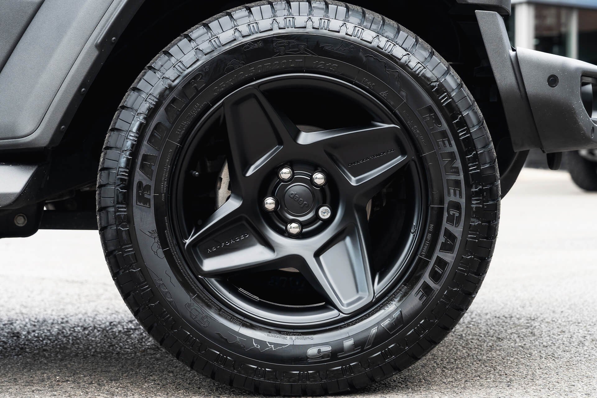 Jeep Wrangler Sahara Unlimited Gallery Image