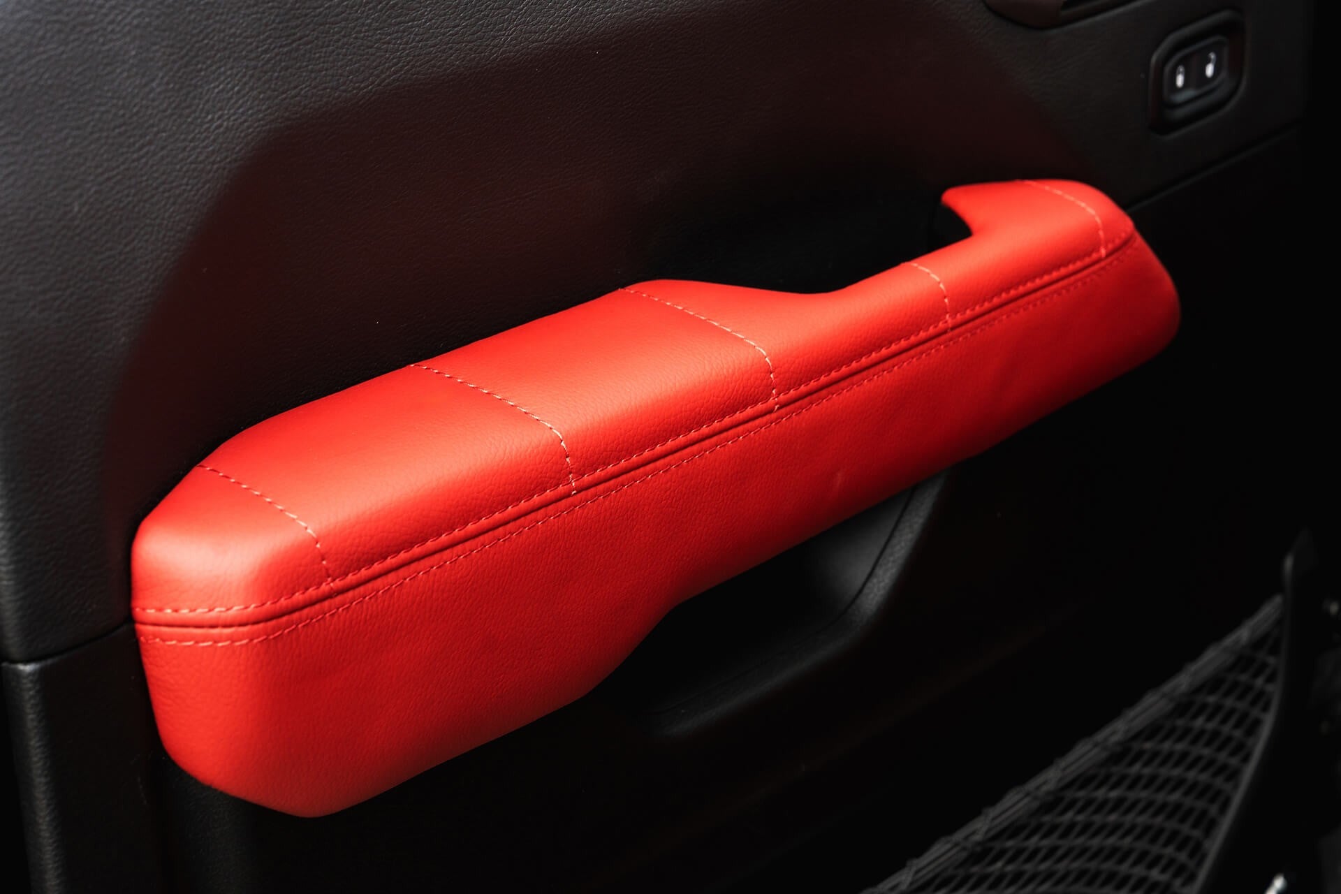 Jeep Wrangler Sahara Unlimited Gallery Image