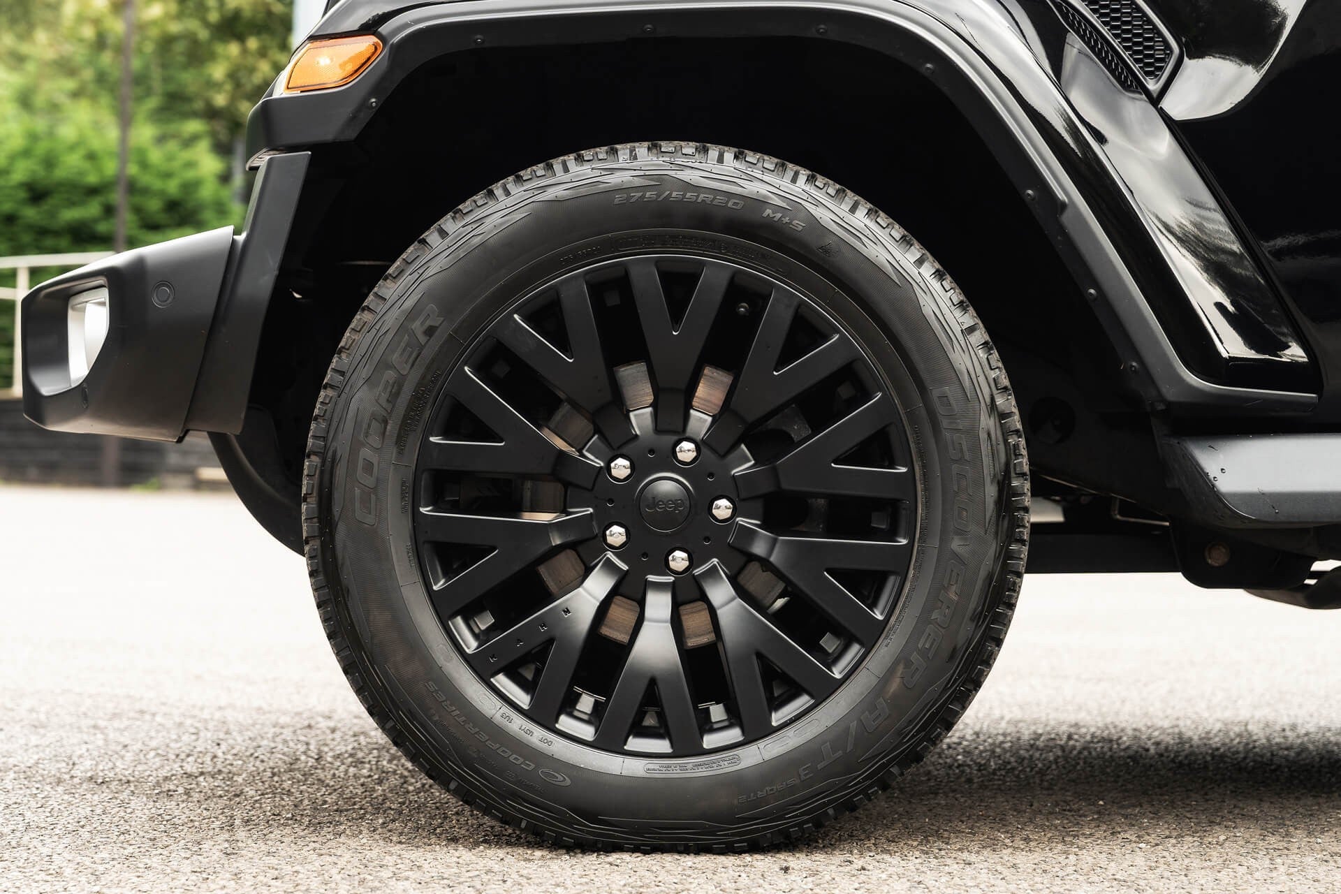Jeep Wrangler Sahara Unlimited Gallery Image