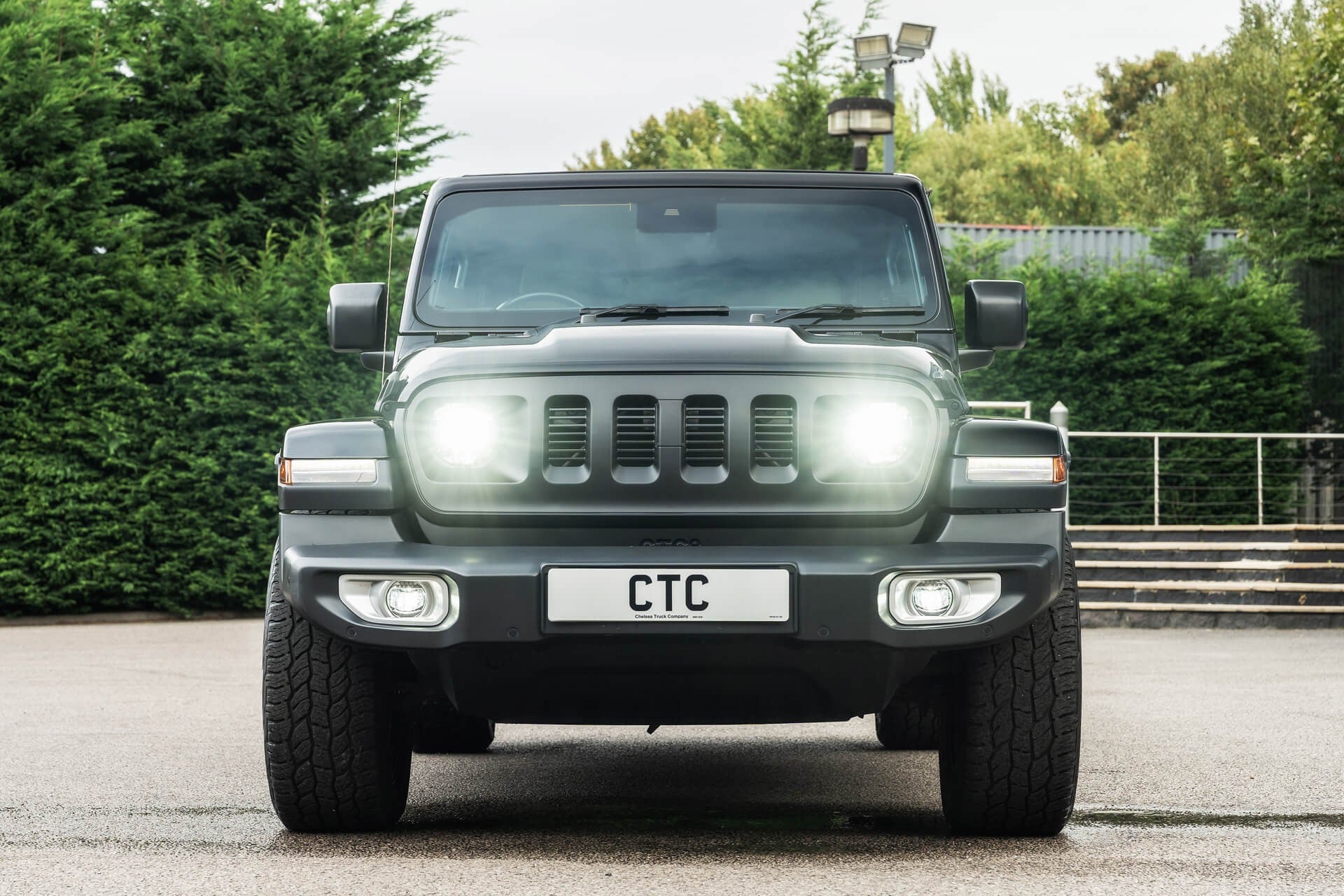 Jeep Wrangler Sahara Unlimited Gallery Image