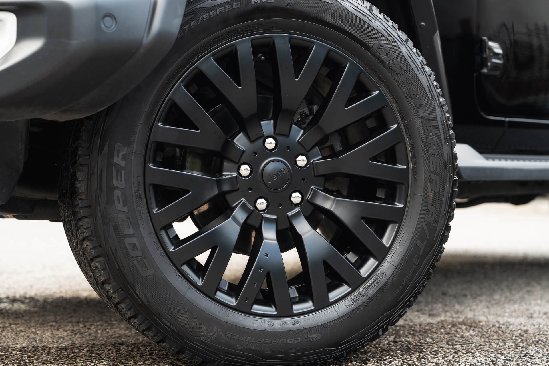 Jeep Wrangler Sahara Unlimited Gallery Image