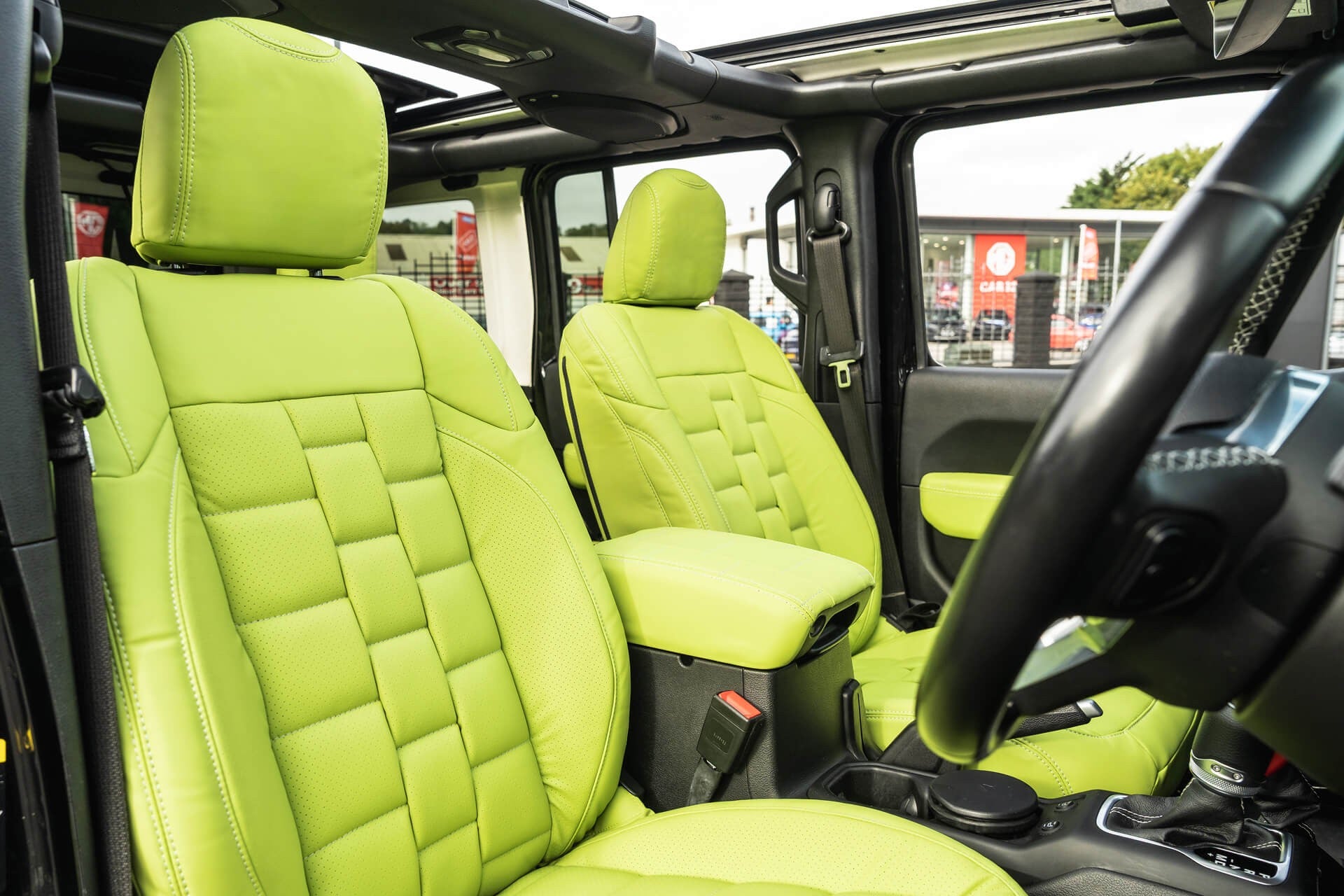 Jeep Wrangler Sahara Unlimited Gallery Image