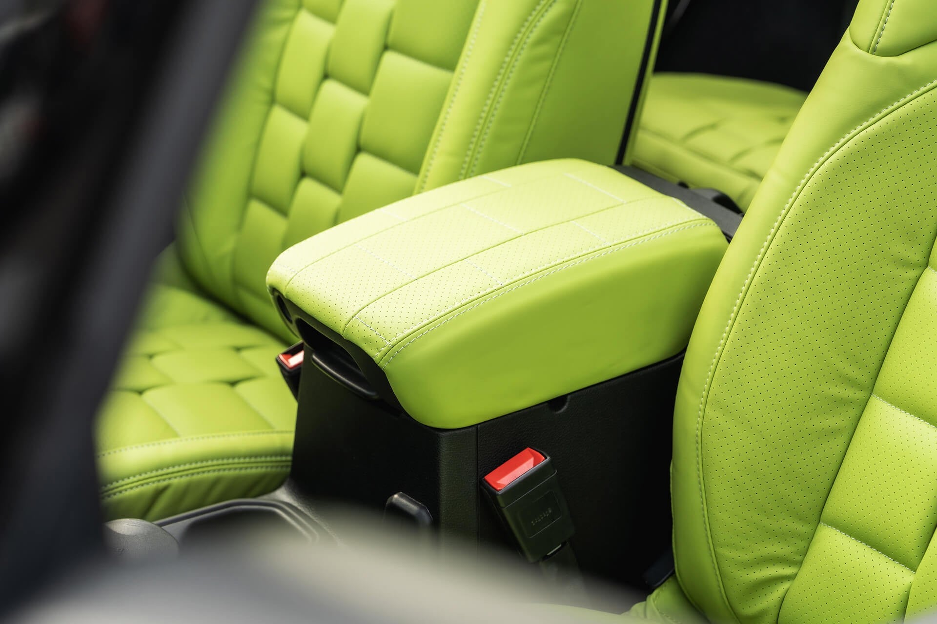Jeep Wrangler Sahara Unlimited Gallery Image