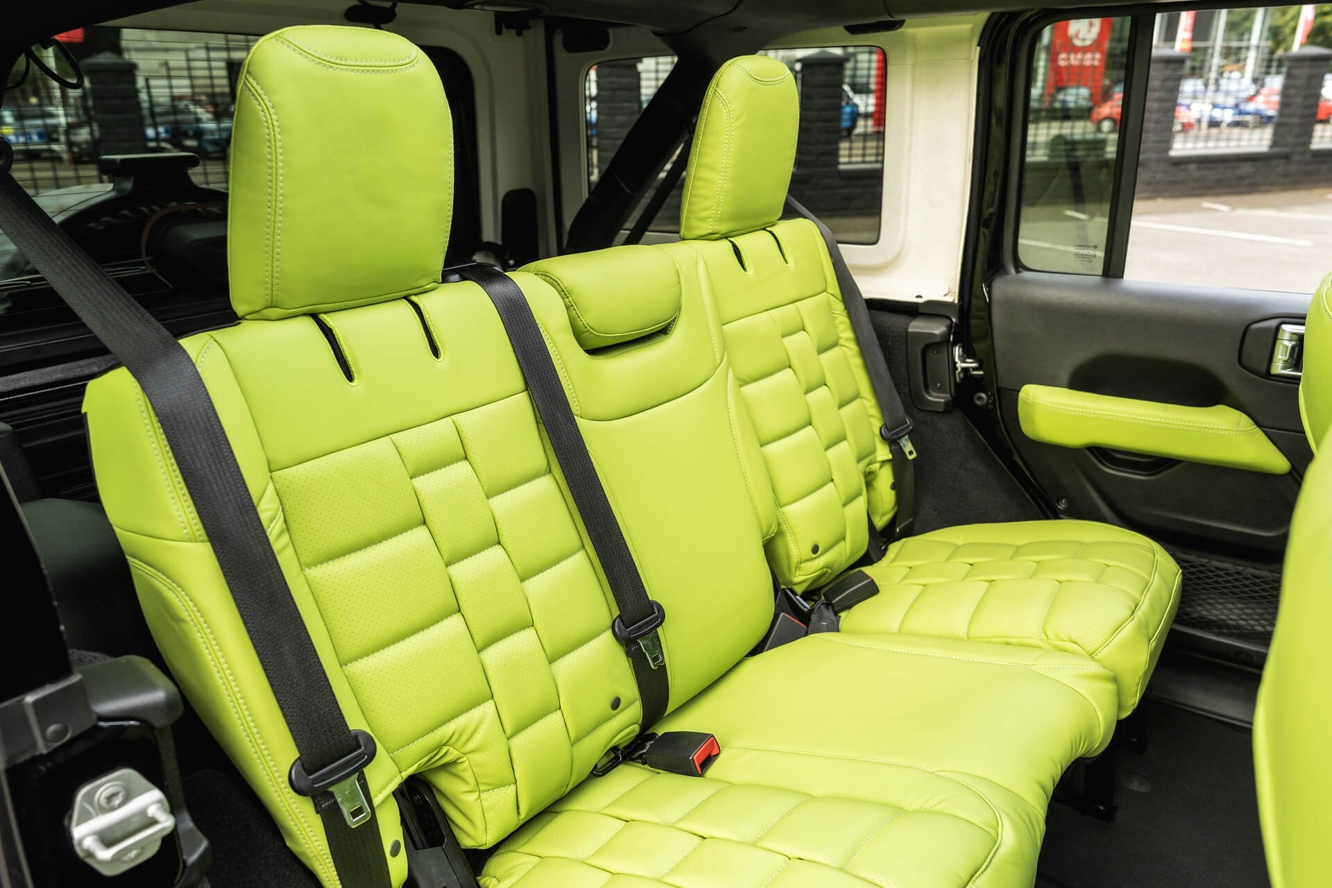 Jeep Wrangler Sahara Unlimited Gallery Image