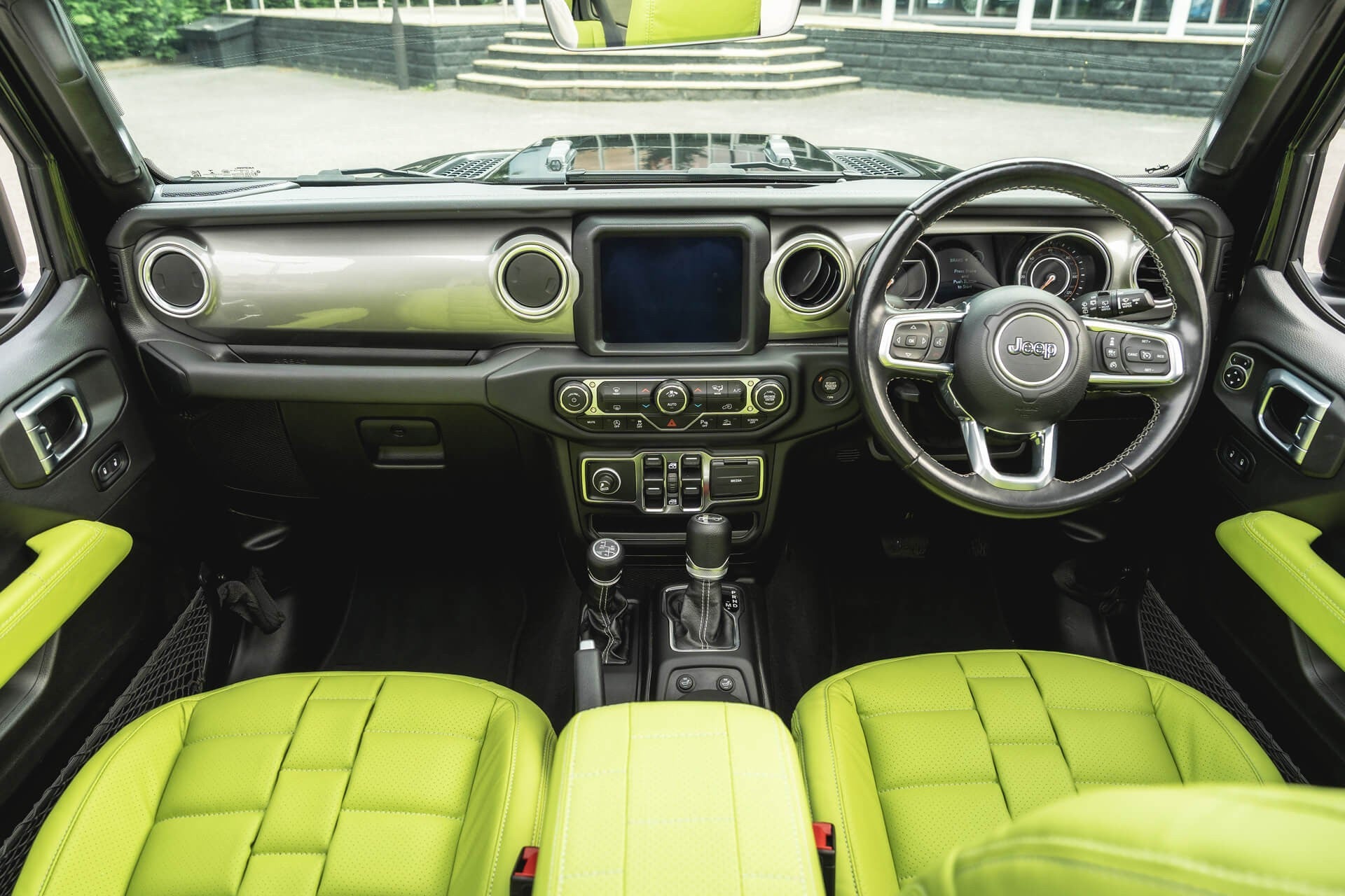Jeep Wrangler Sahara Unlimited Gallery Image