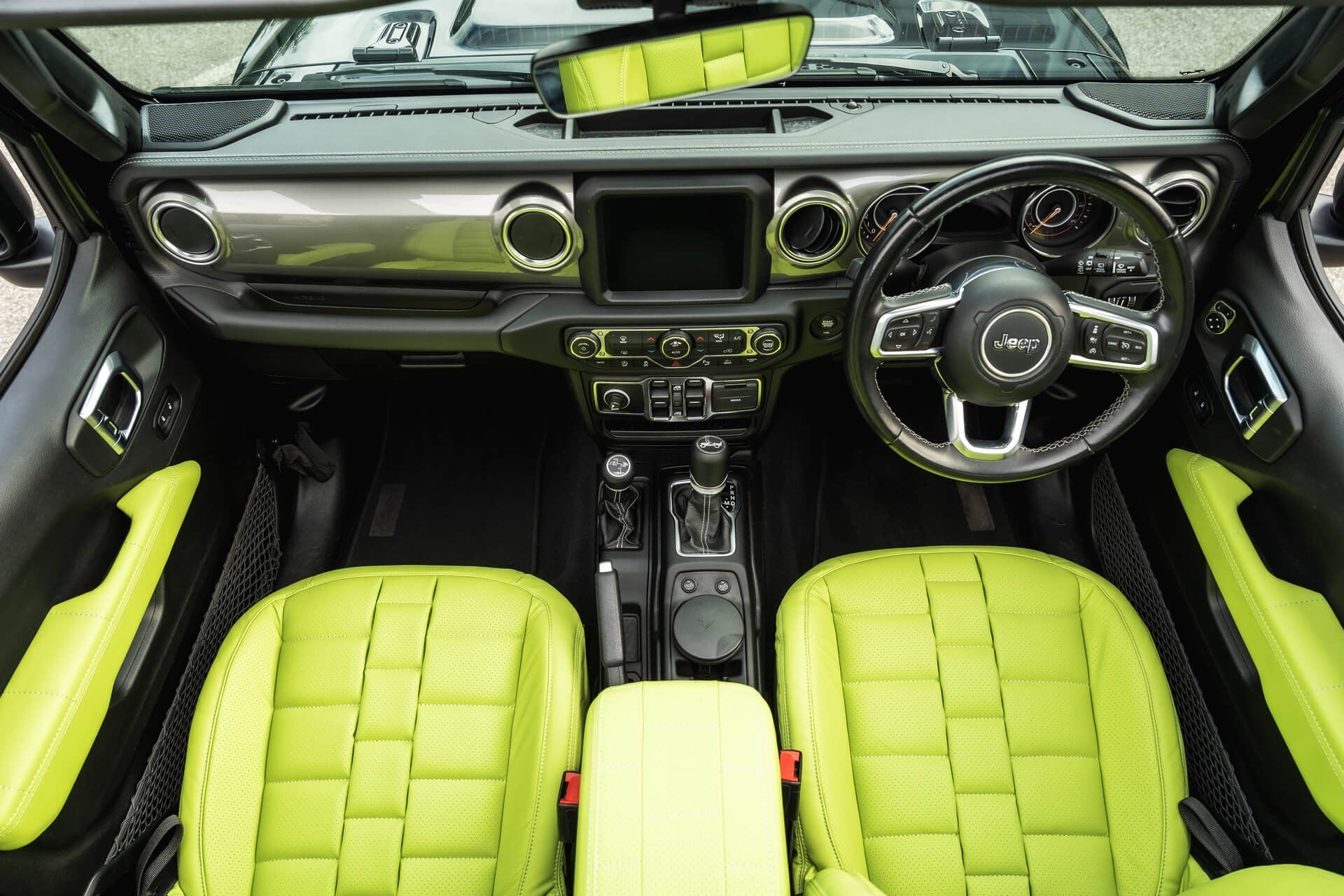Jeep Wrangler Sahara Unlimited Gallery Image