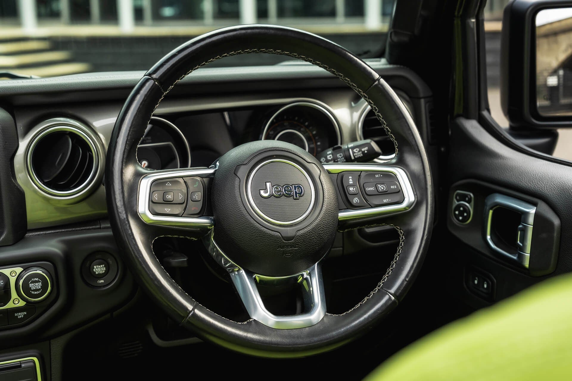 Jeep Wrangler Sahara Unlimited Gallery Image