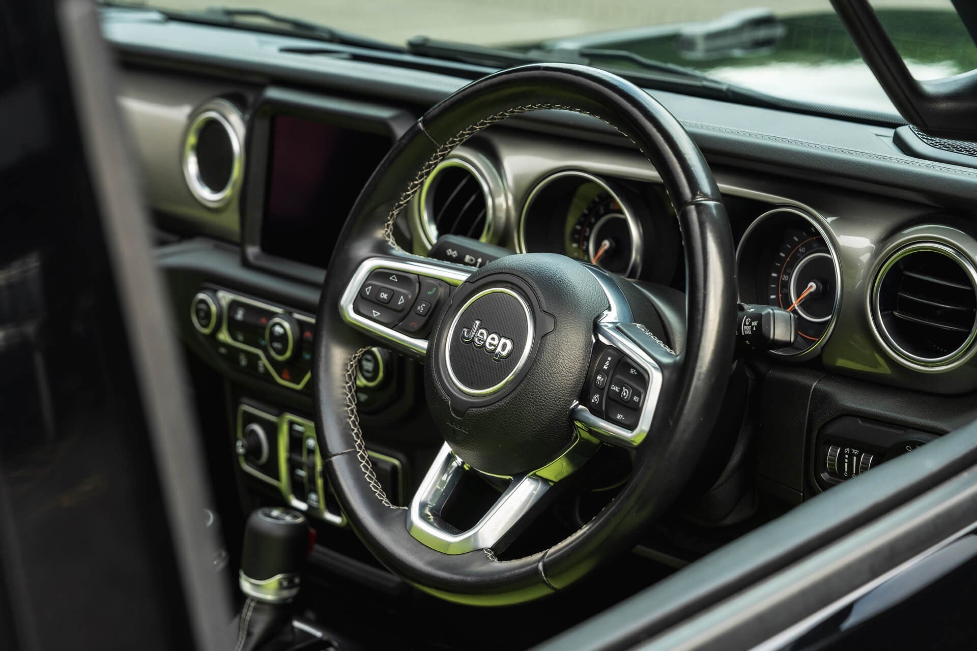 Jeep Wrangler Sahara Unlimited Gallery Image