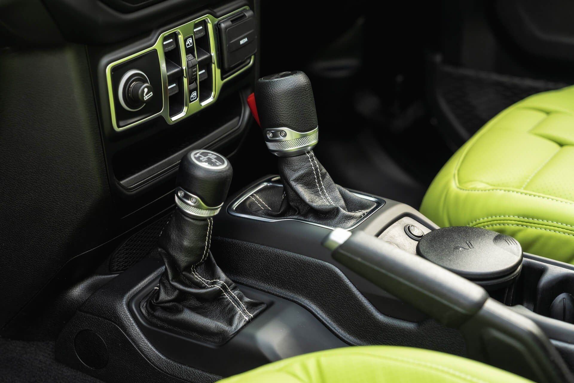 Jeep Wrangler Sahara Unlimited Gallery Image