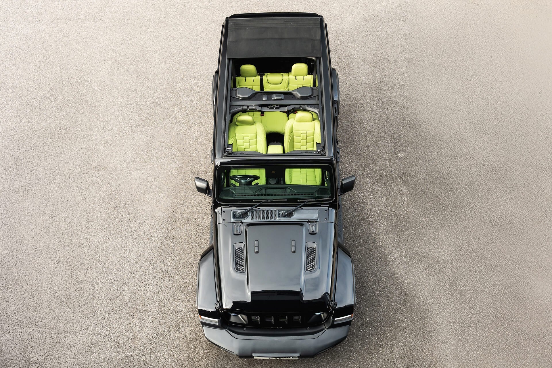 Jeep Wrangler Sahara Unlimited Gallery Image