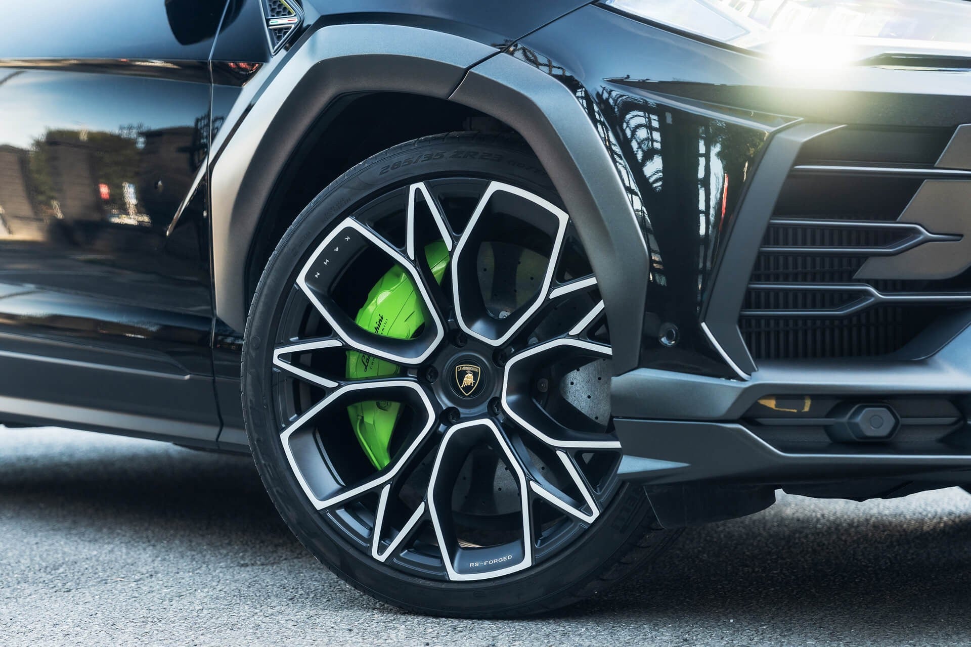Lamborghini Urus V8 Gallery Image