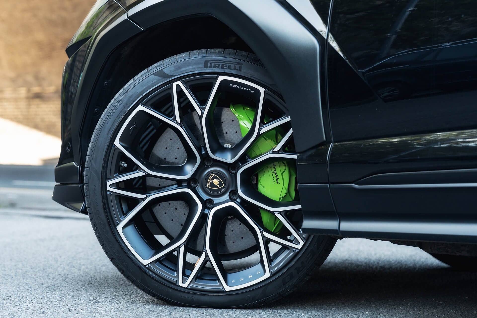 Lamborghini Urus V8 Gallery Image