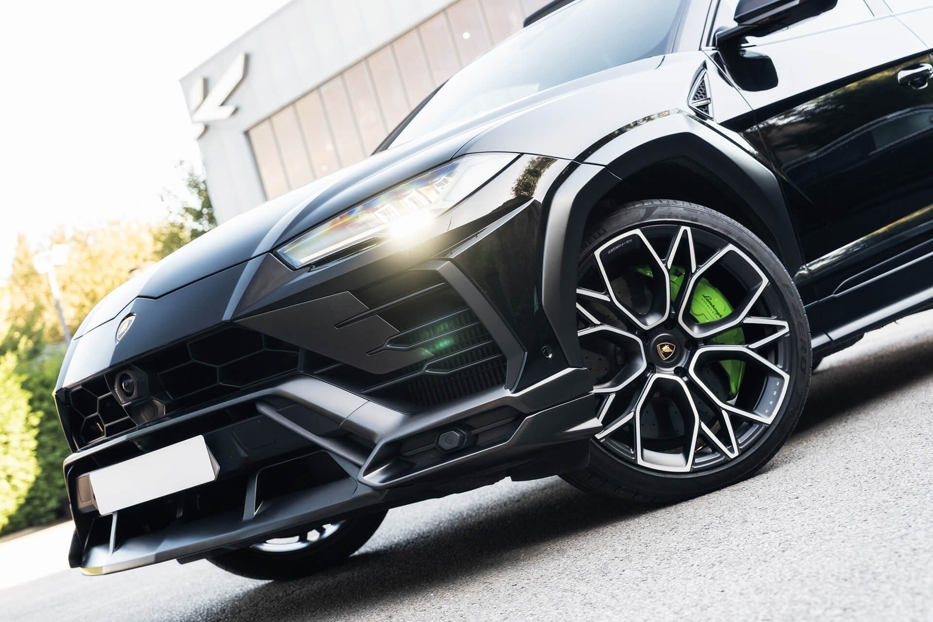 Lamborghini Urus V8 Gallery Image