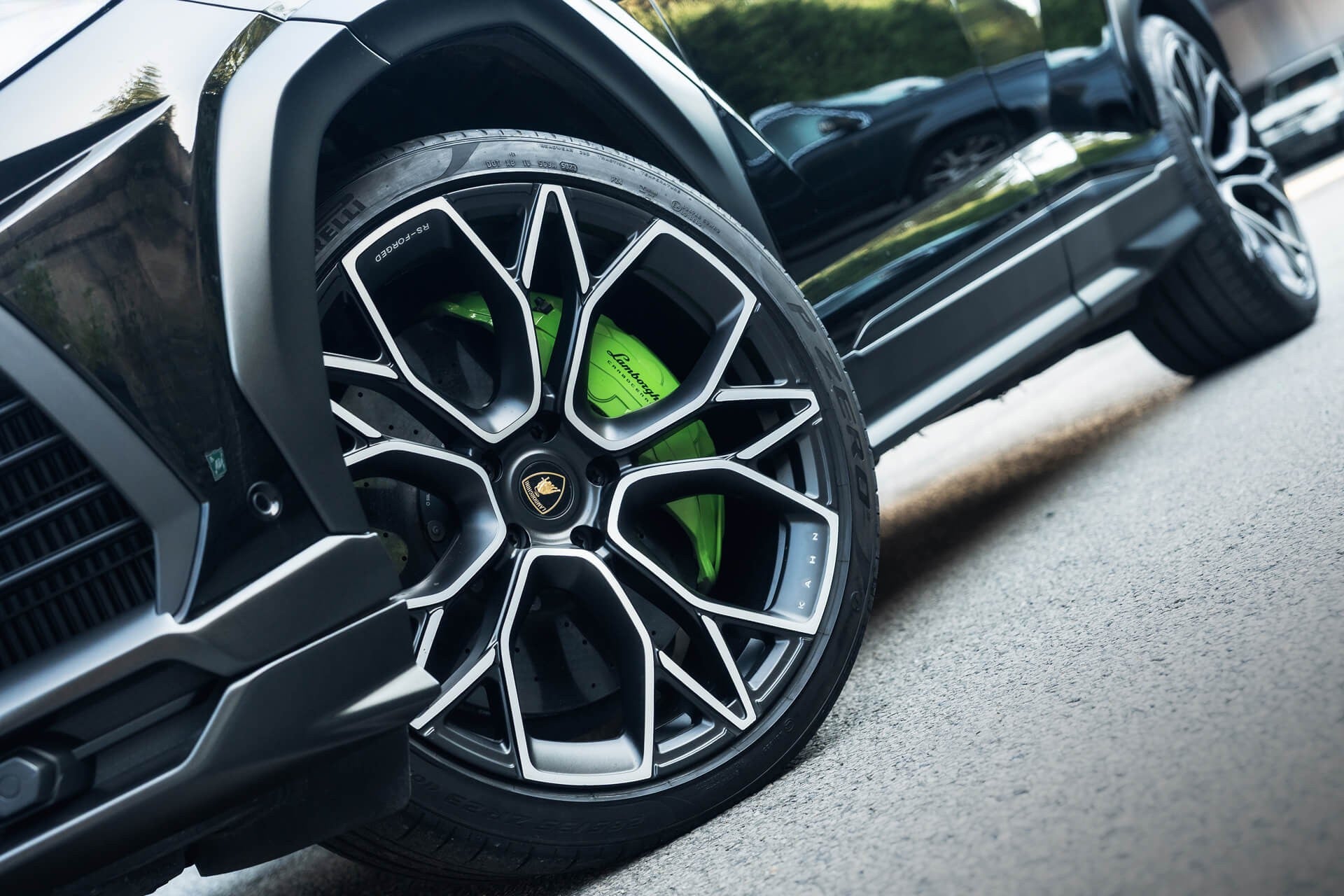 Lamborghini Urus V8 Gallery Image