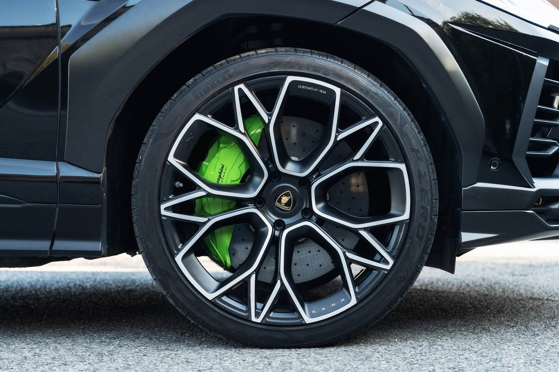 Lamborghini Urus V8 Gallery Image