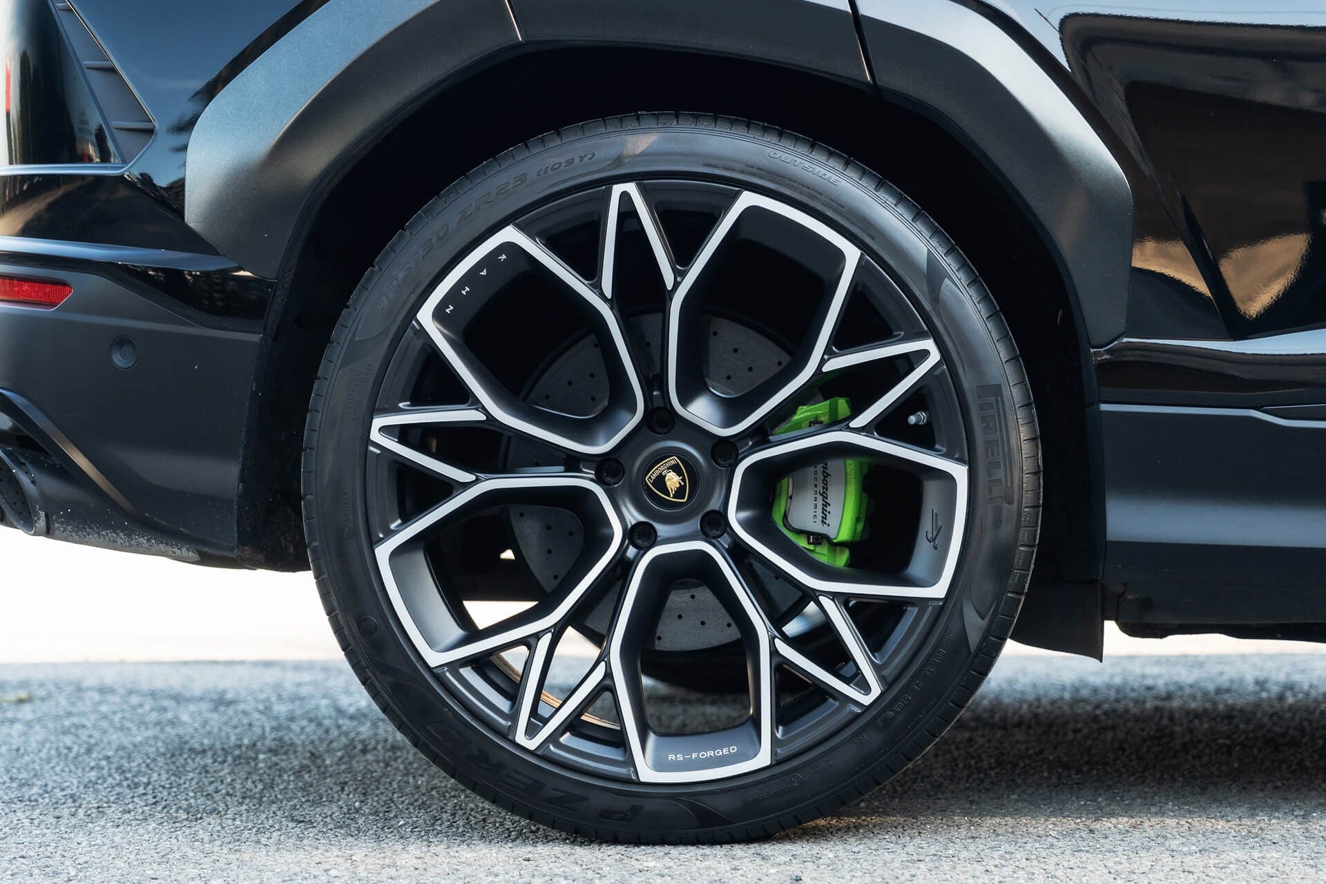 Lamborghini Urus V8 Gallery Image