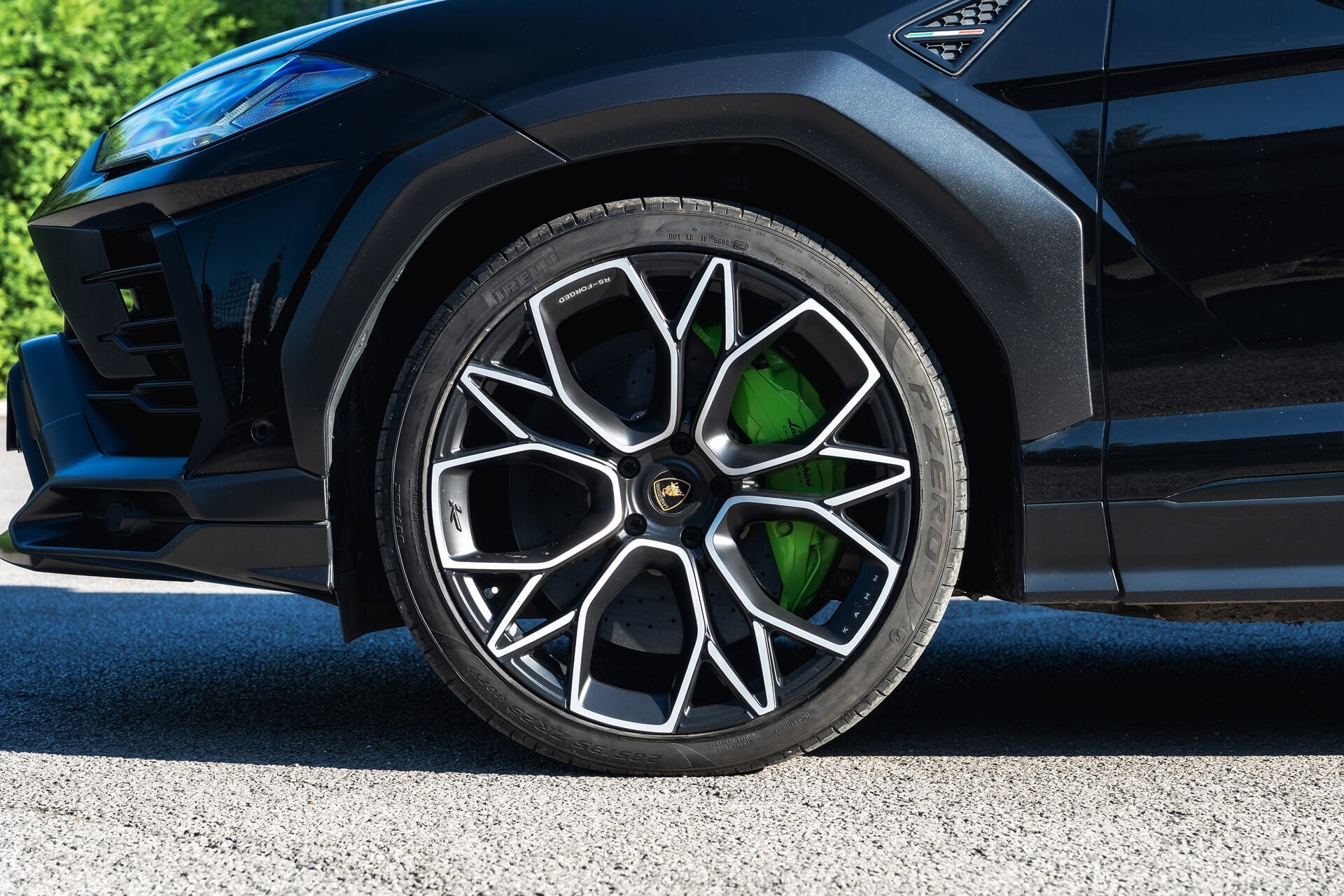 Lamborghini Urus V8 Gallery Image