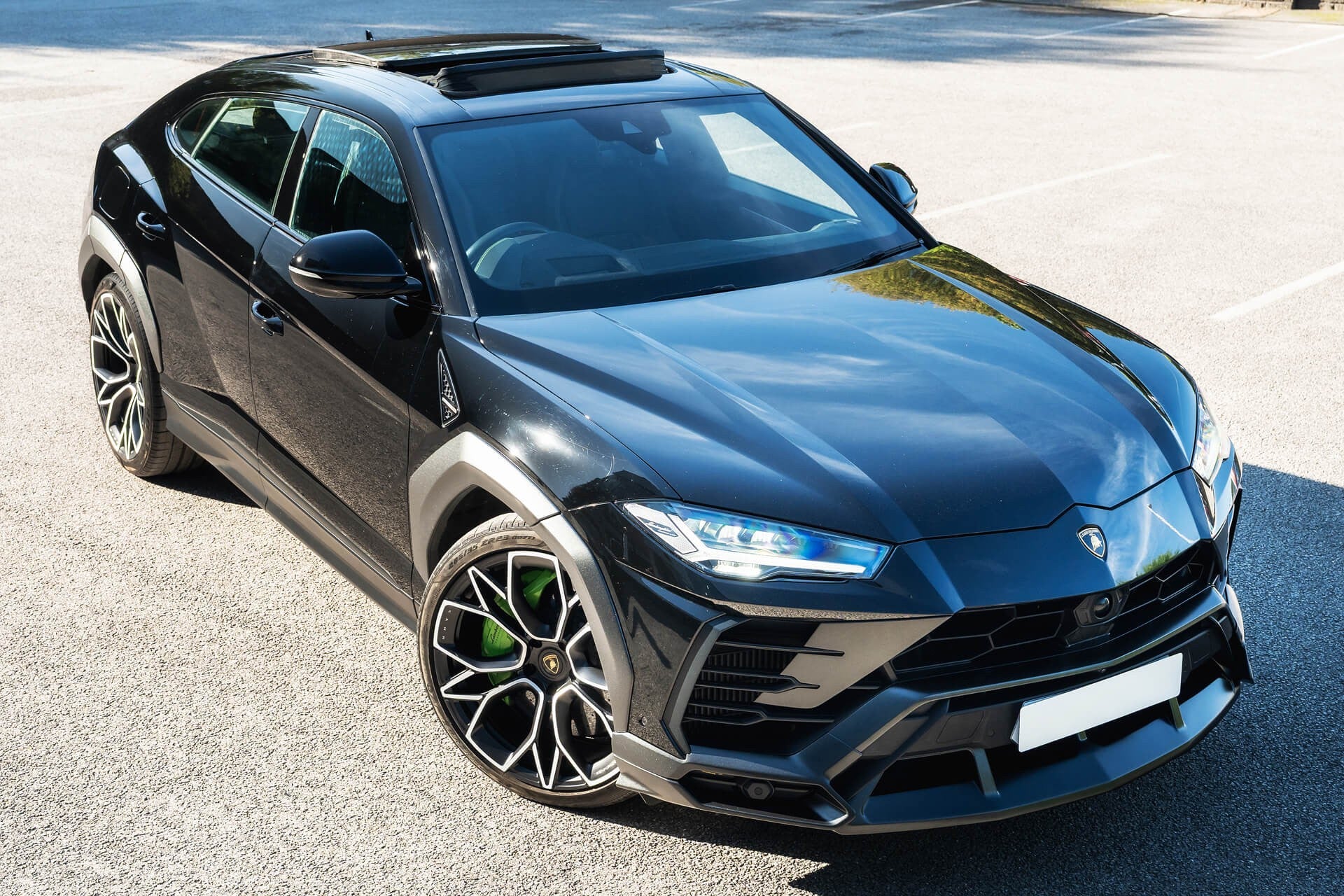 Lamborghini Urus V8 Gallery Image