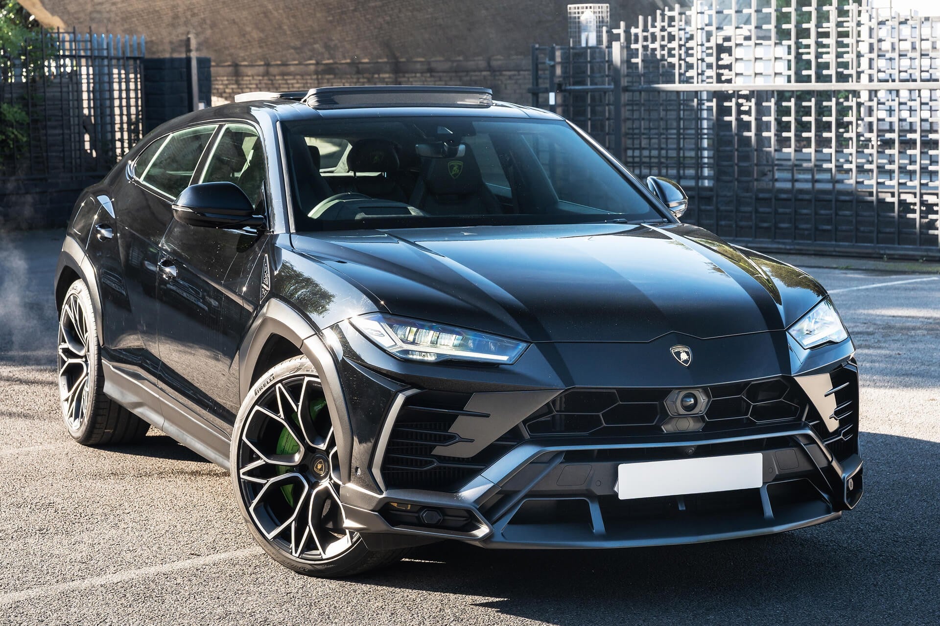 Lamborghini Urus V8 Gallery Image
