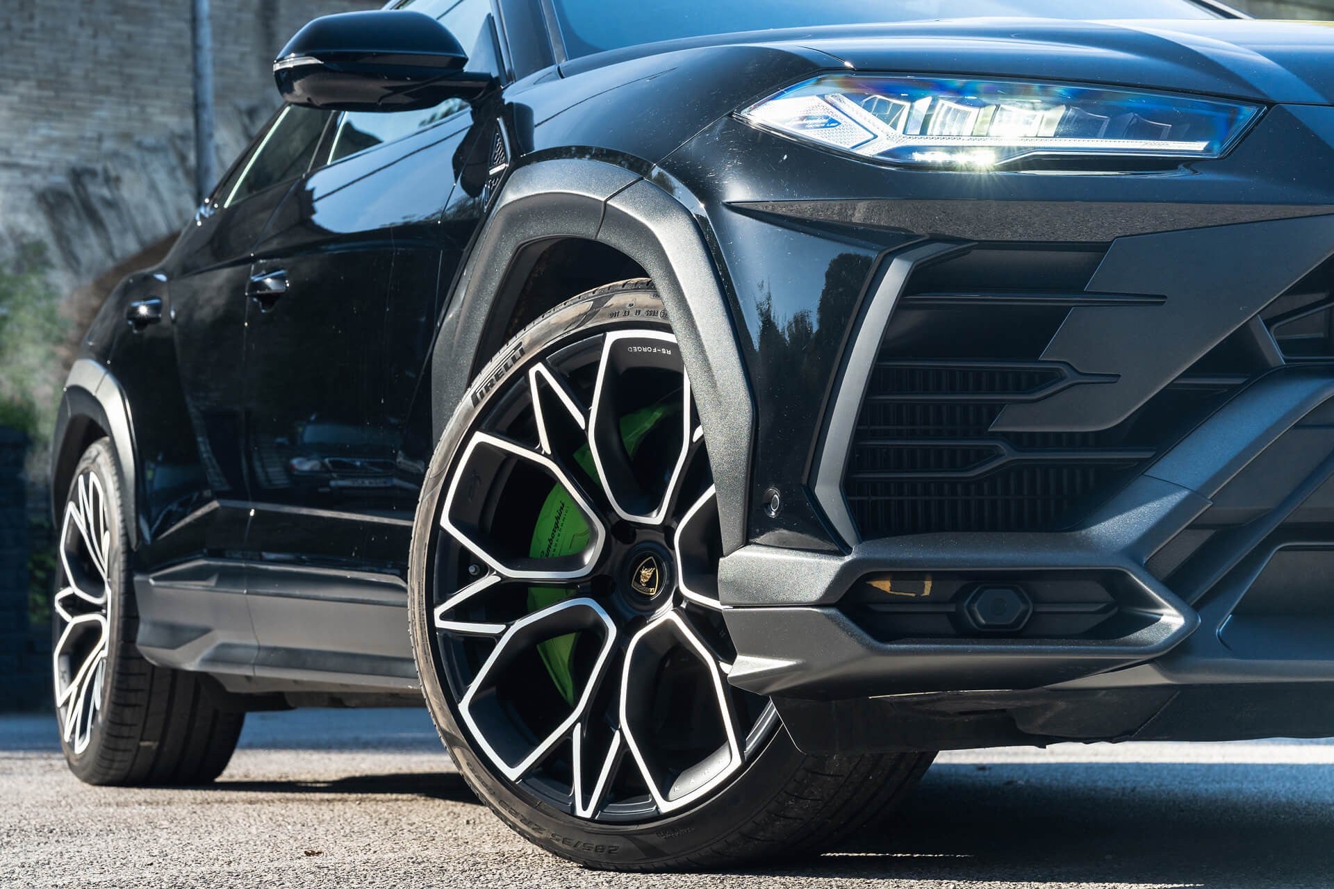 Lamborghini Urus V8 Gallery Image