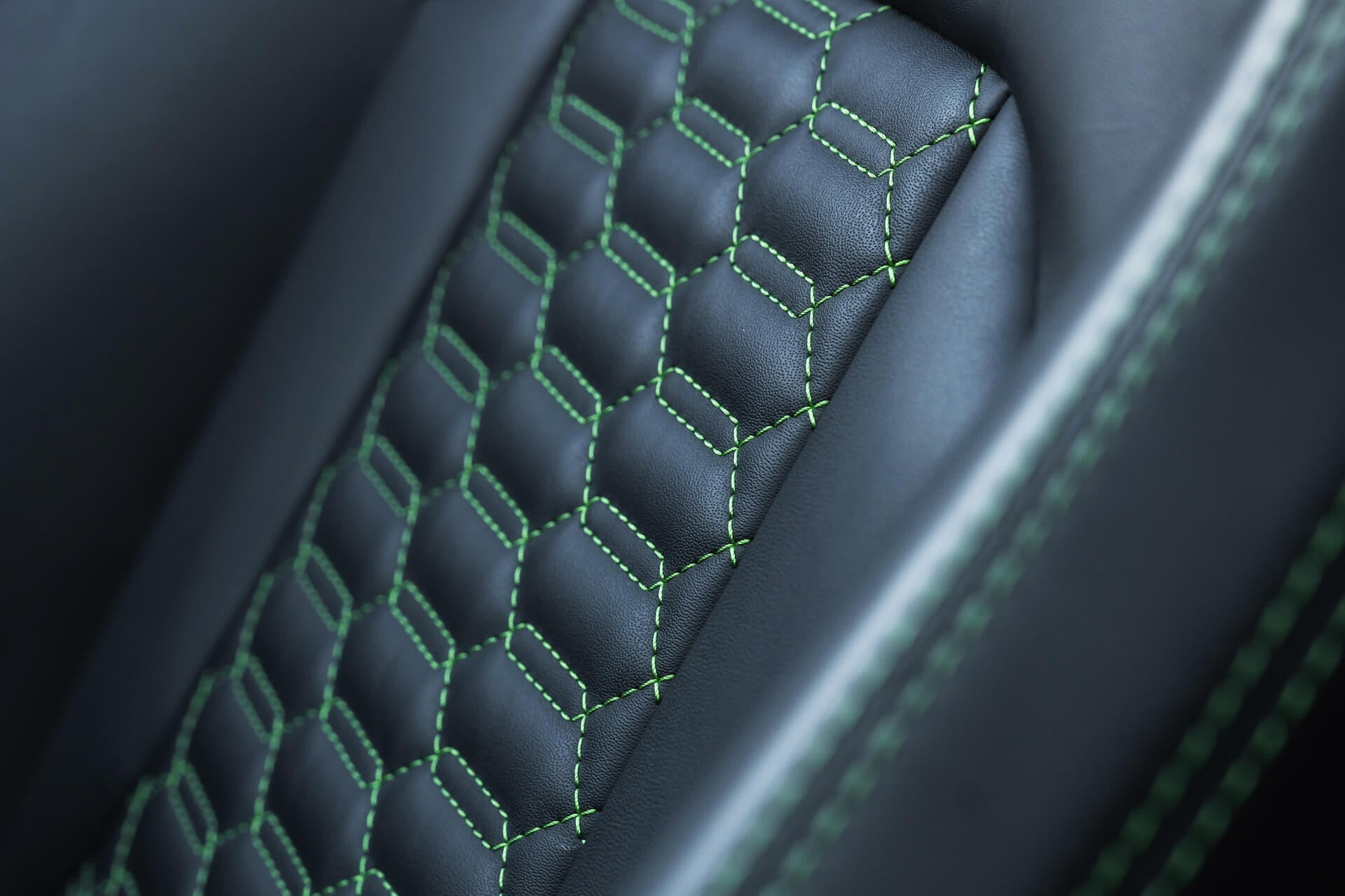 Lamborghini Urus V8 Gallery Image