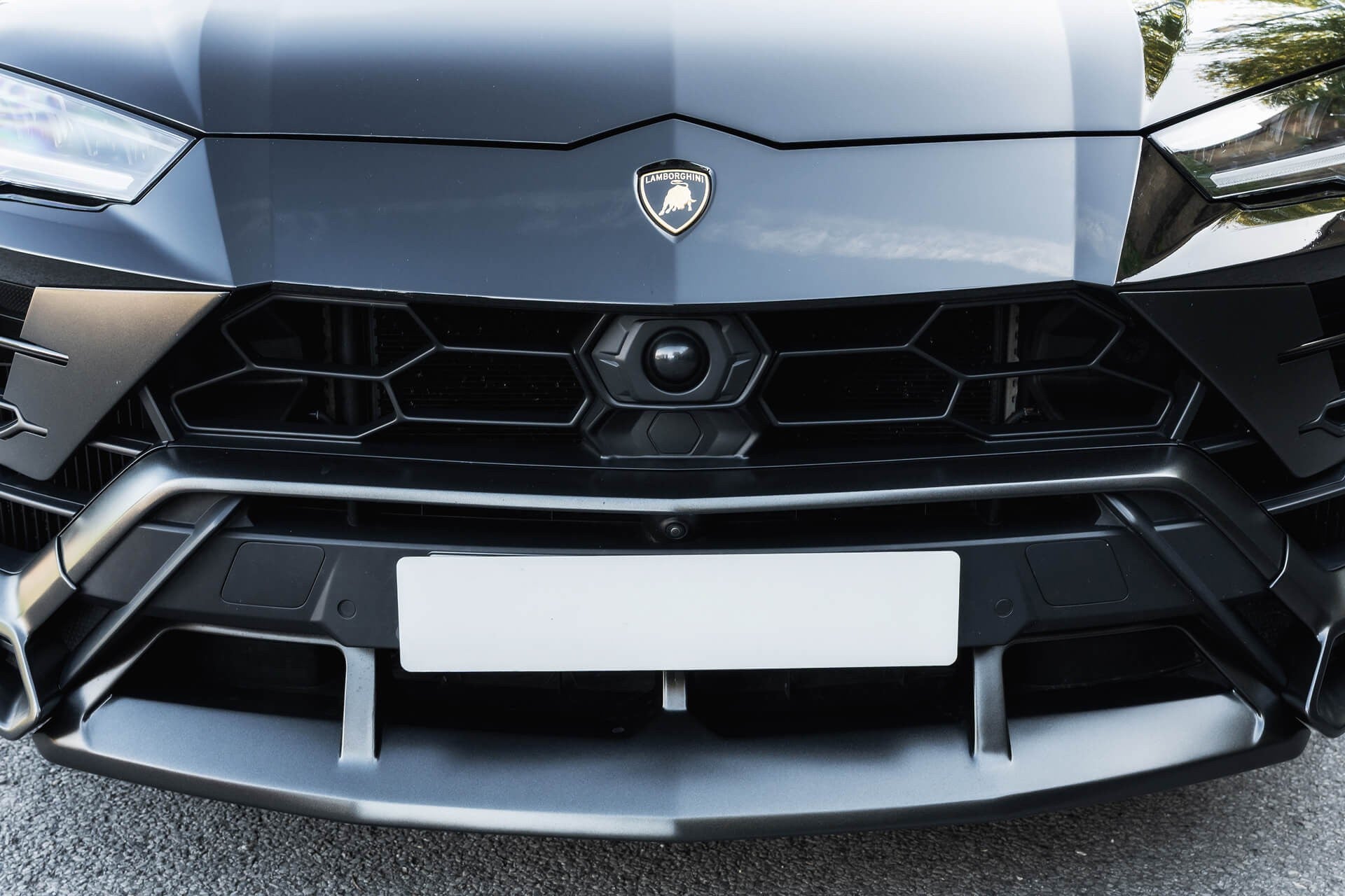 Lamborghini Urus V8 Gallery Image