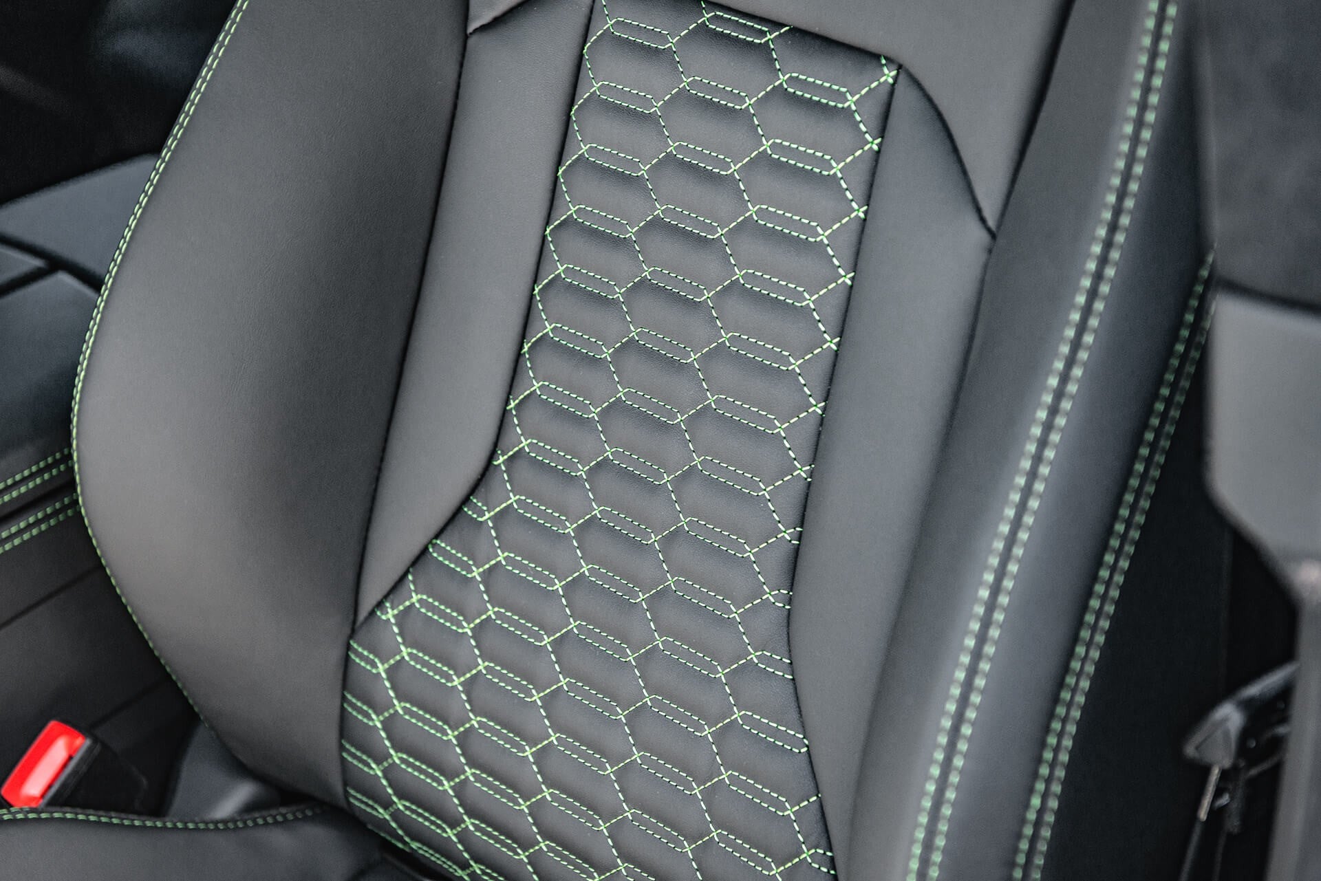 Lamborghini Urus V8 Gallery Image
