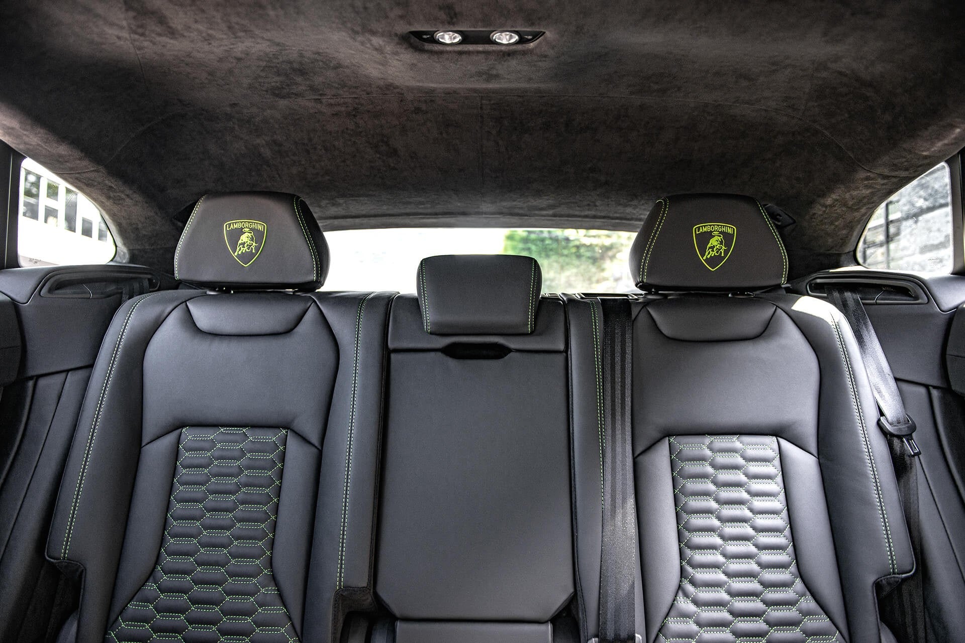 Lamborghini Urus V8 Gallery Image