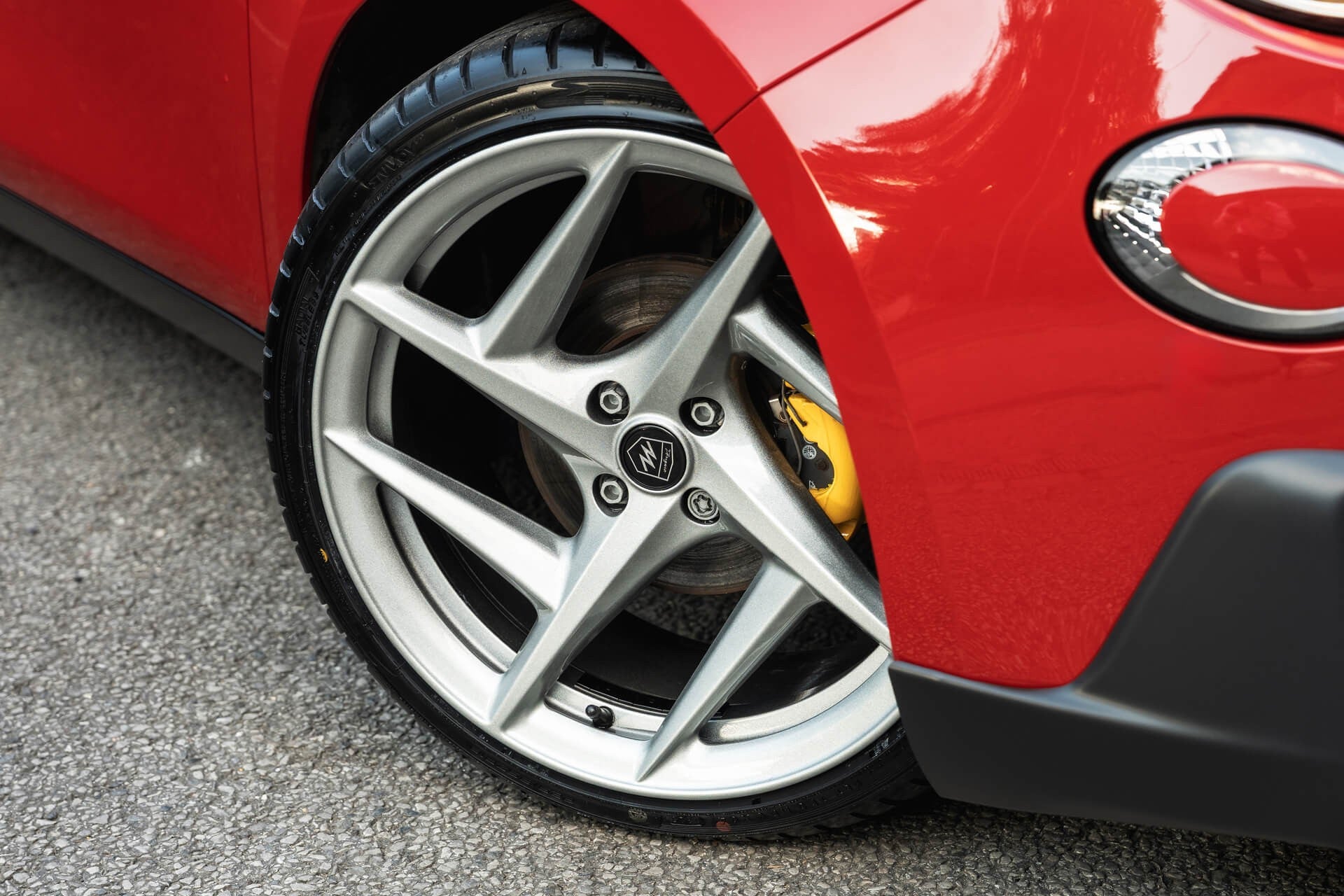 Fiat 500e RED  Designio by KAHN® Gallery Image