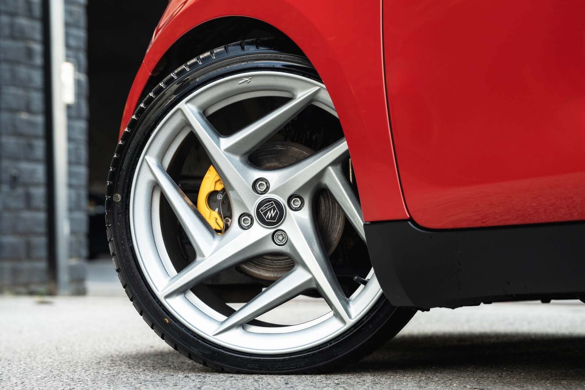 Fiat 500e RED  Designio by KAHN® Gallery Image