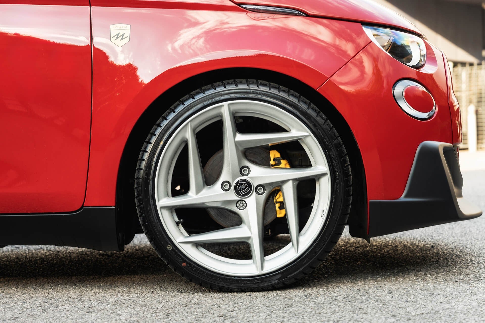 Fiat 500e RED  Designio by KAHN® Gallery Image