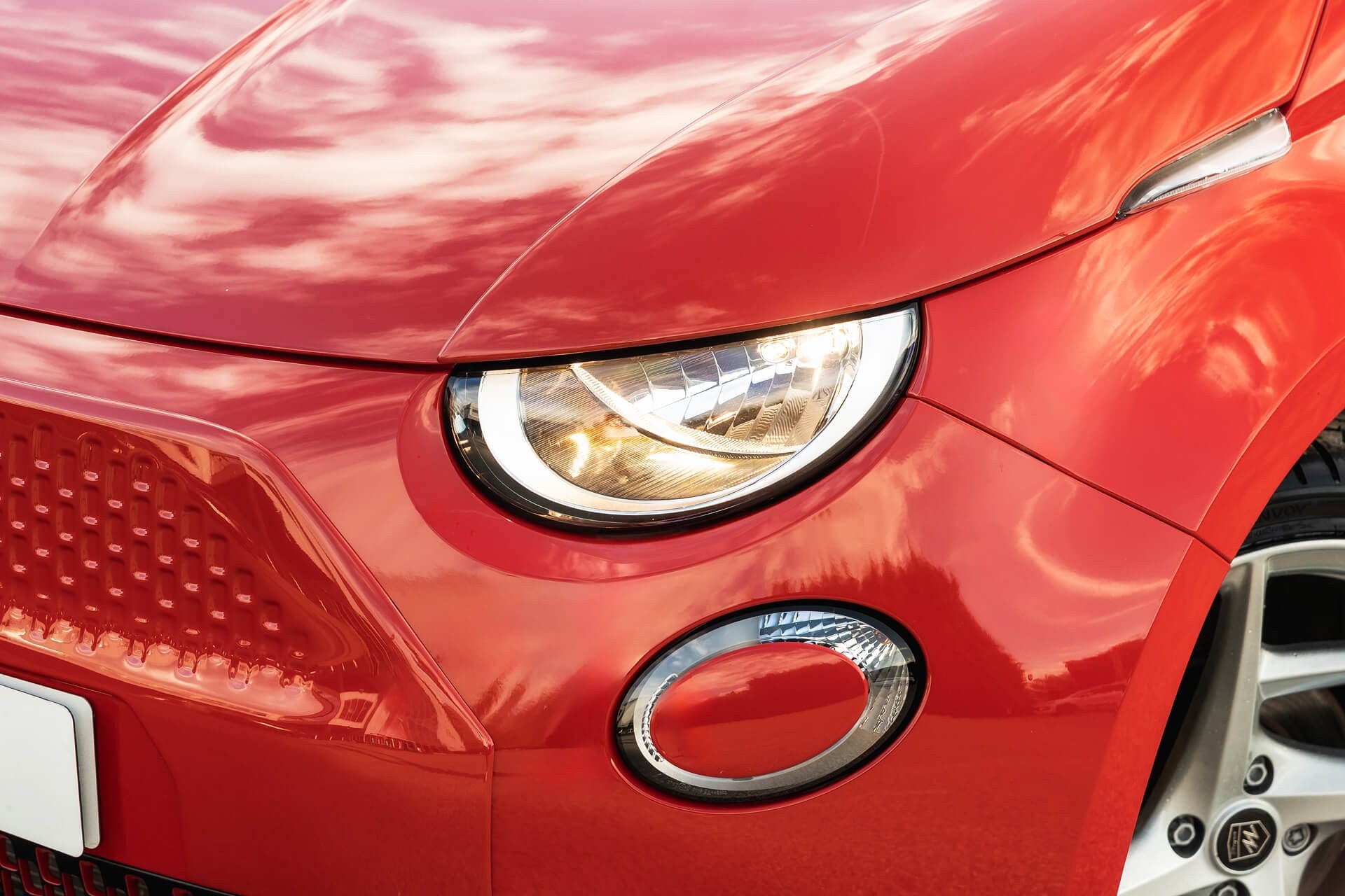 Fiat 500e RED  Designio by KAHN® Gallery Image