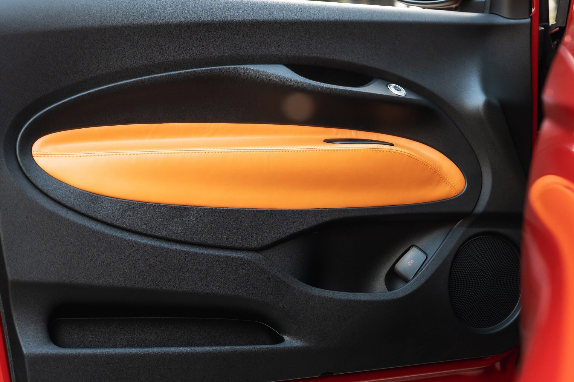 Fiat 500e RED  Designio by KAHN® Gallery Image