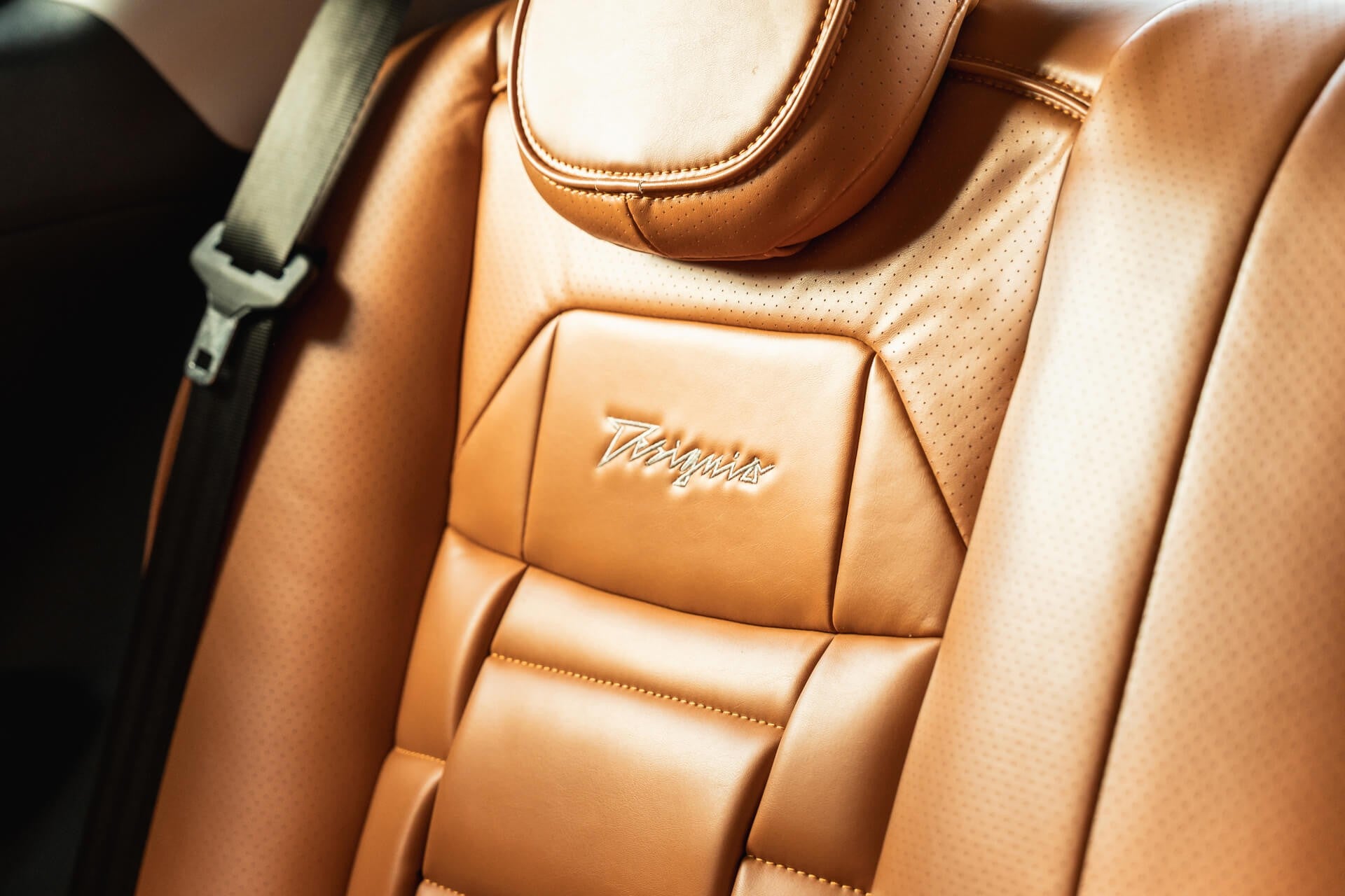 Fiat 500e RED  Designio by KAHN® Gallery Image