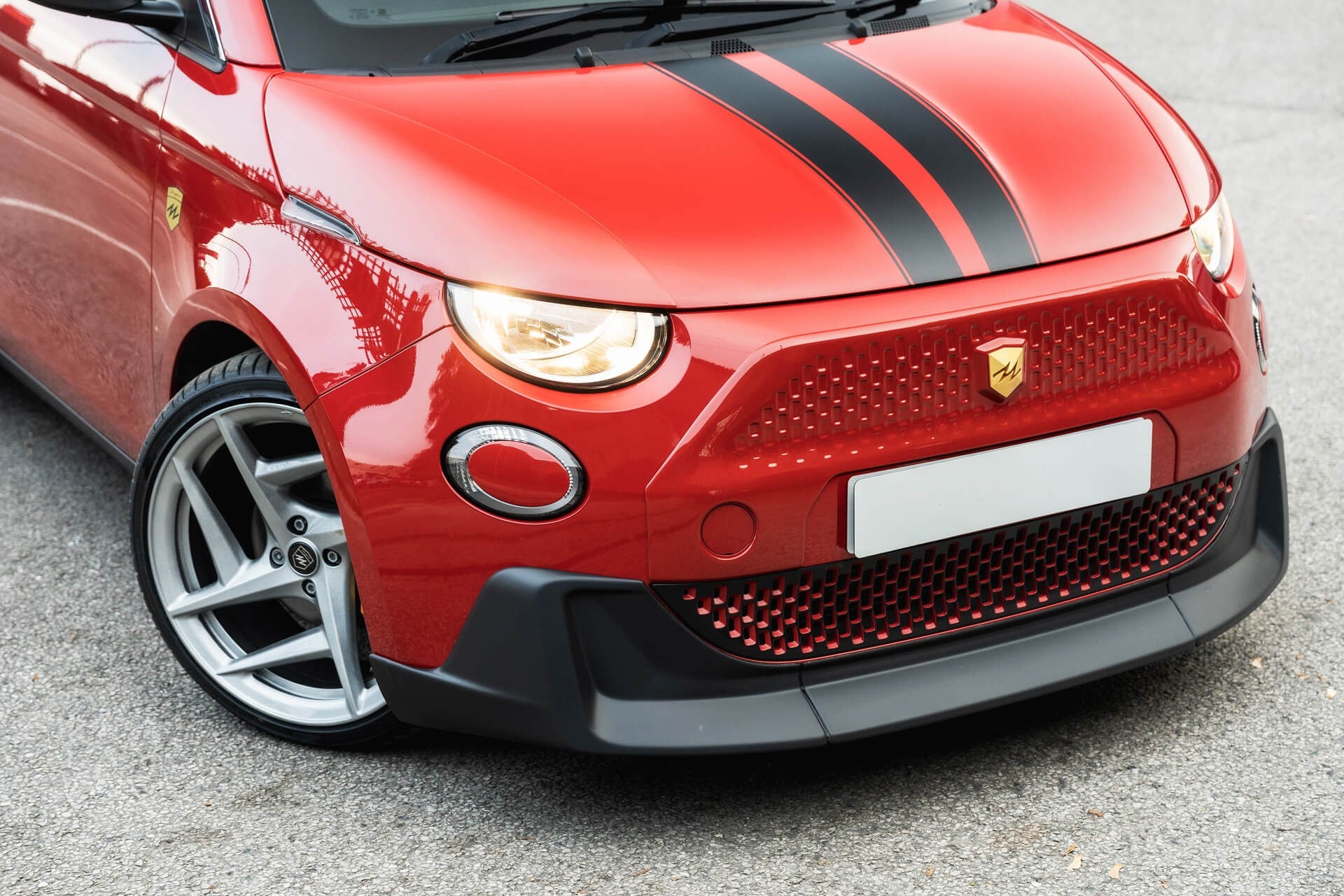 Fiat 500e RED  Designio by KAHN® Gallery Image