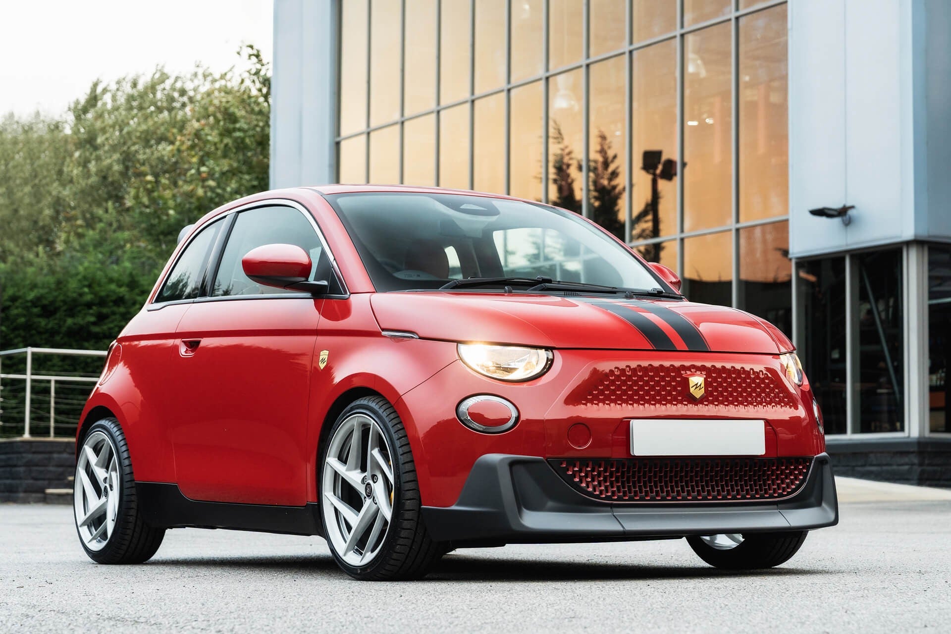 Fiat 500e RED  Designio by KAHN® Gallery Image