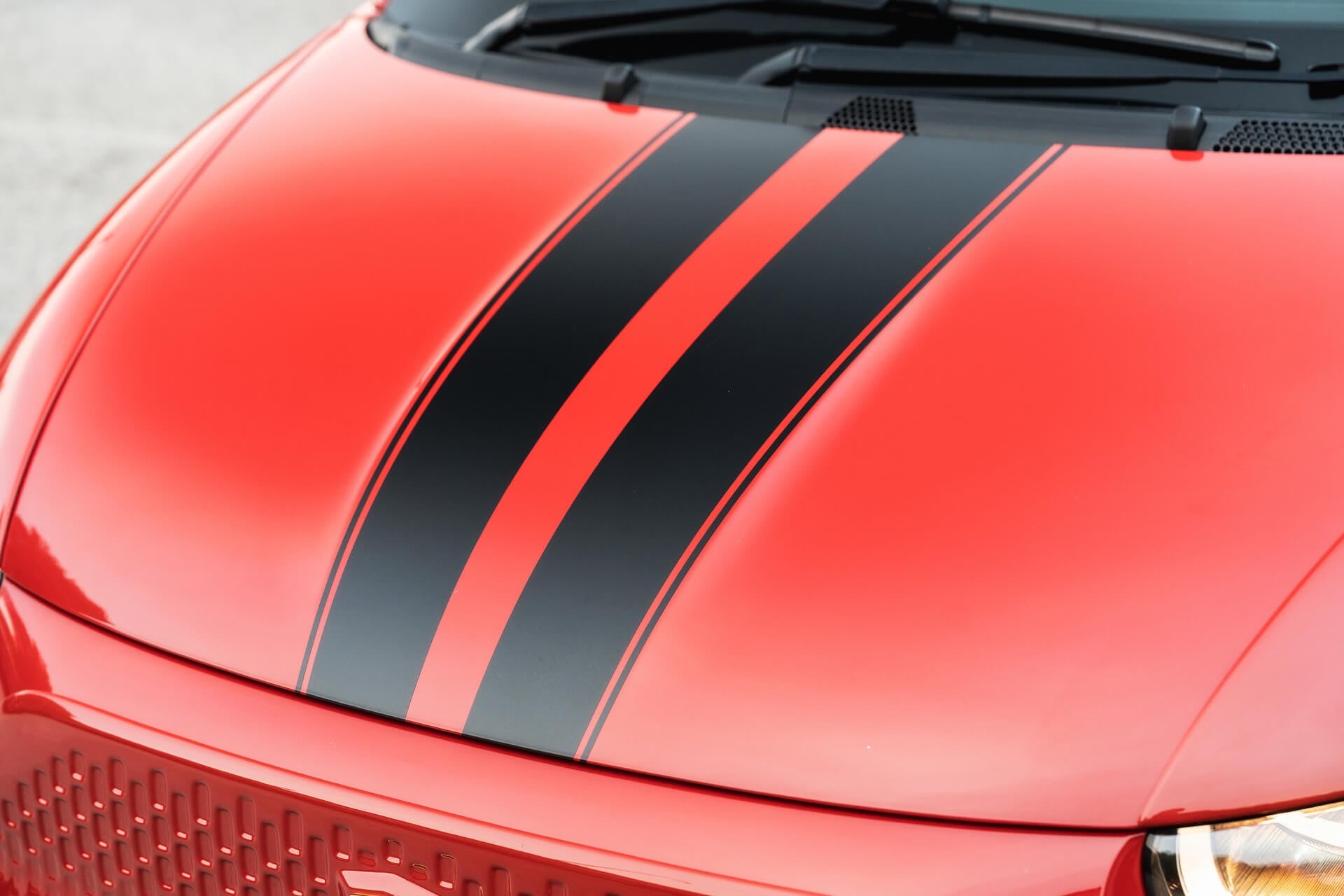 Fiat 500e RED  Designio by KAHN® Gallery Image