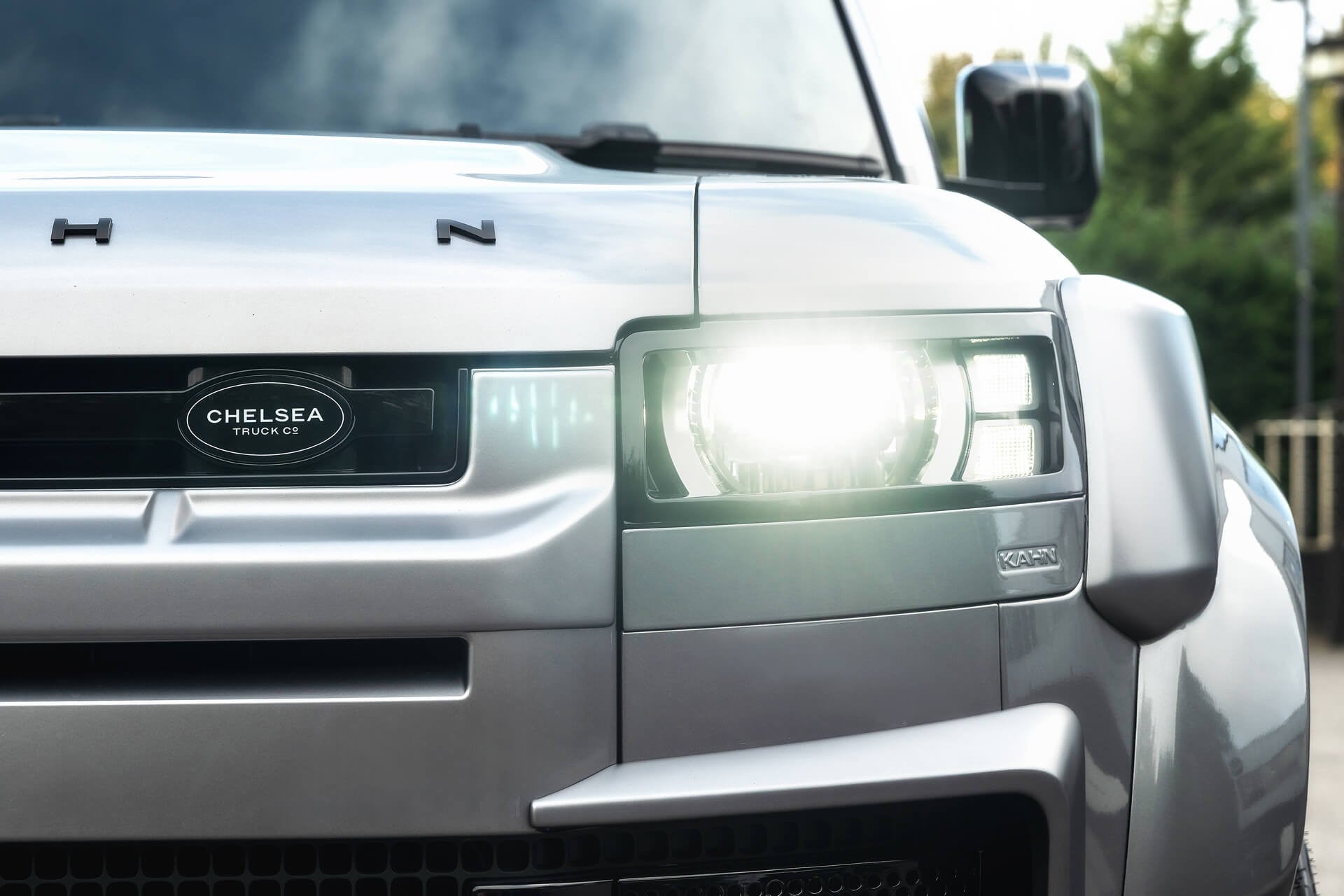 Land Rover Defender 110 7 Seat Gallery Image