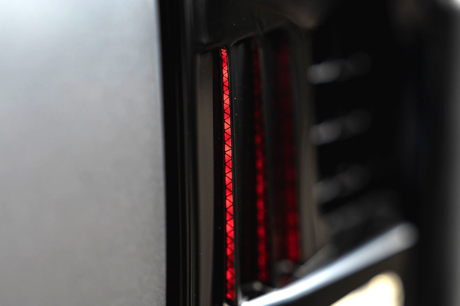 Land Rover Defender 110 7 Seat Gallery Image