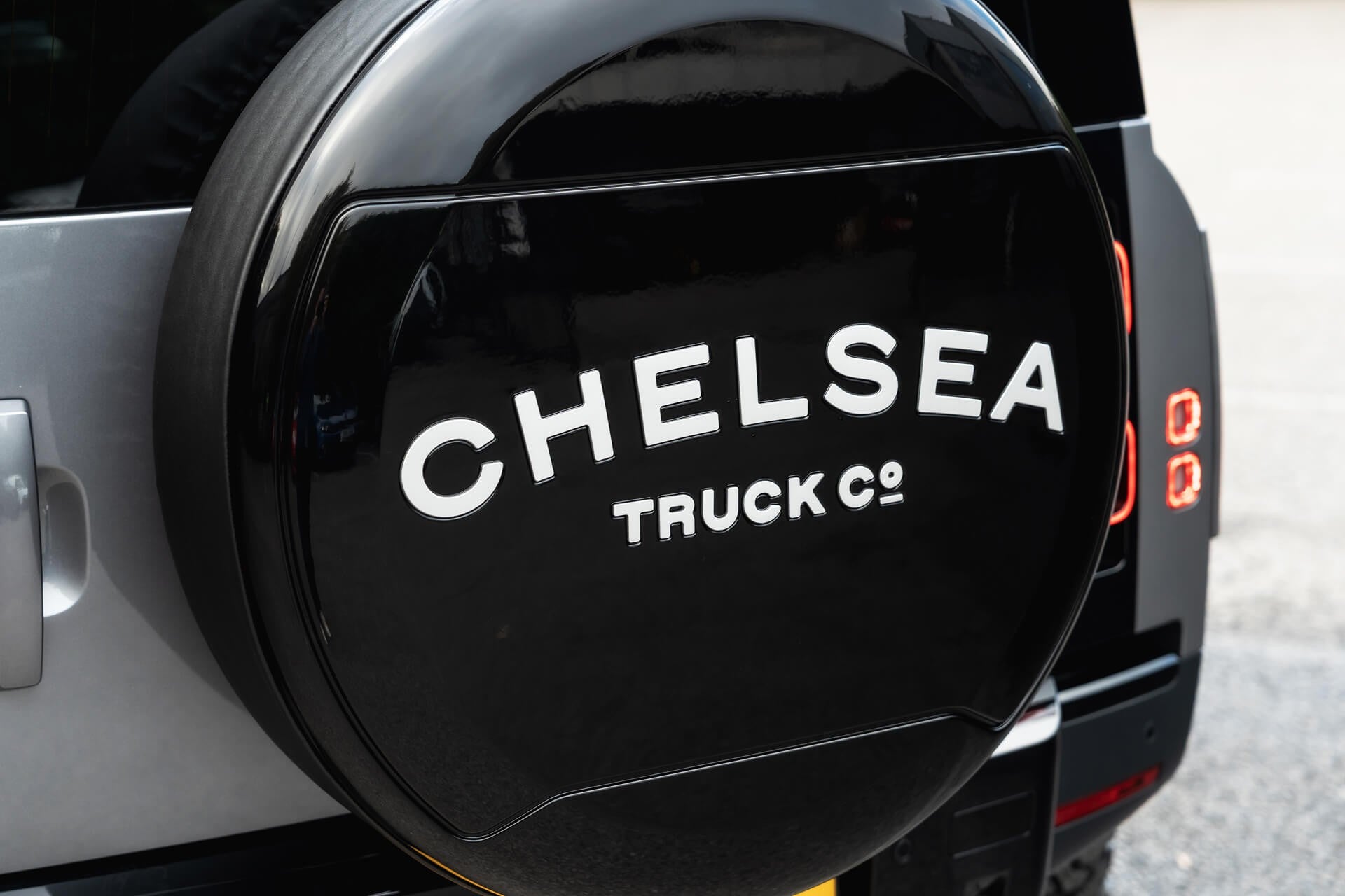 Land Rover Defender 110 7 Seat Gallery Image