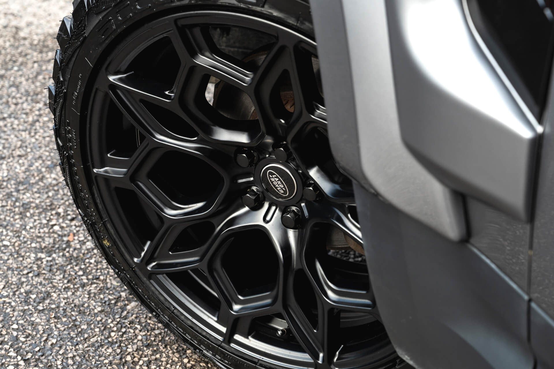 Land Rover Defender 110 7 Seat Gallery Image