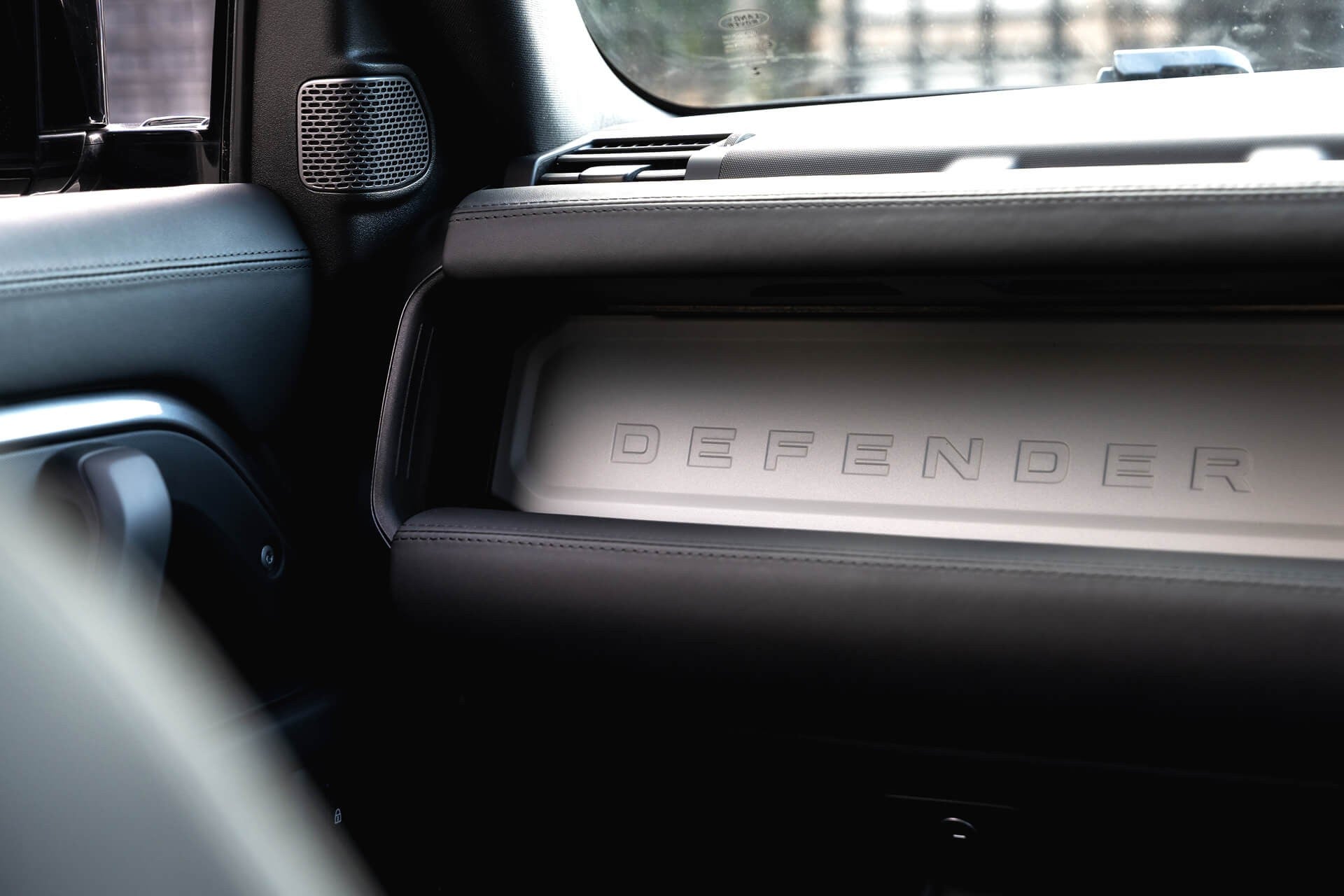 Land Rover Defender 110 7 Seat Gallery Image