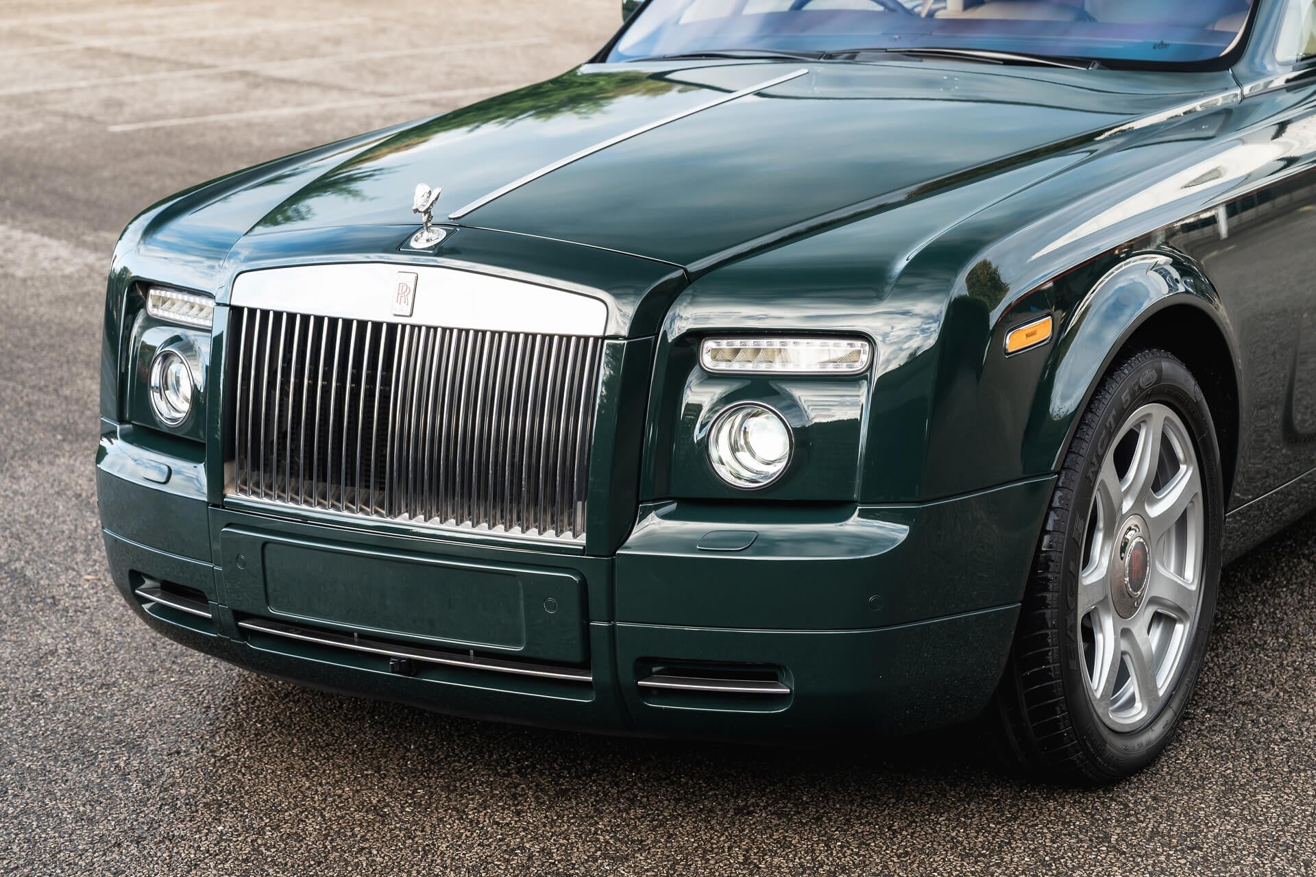 Rolls Royce Phantom 6.7 V12 Coupe Gallery Image