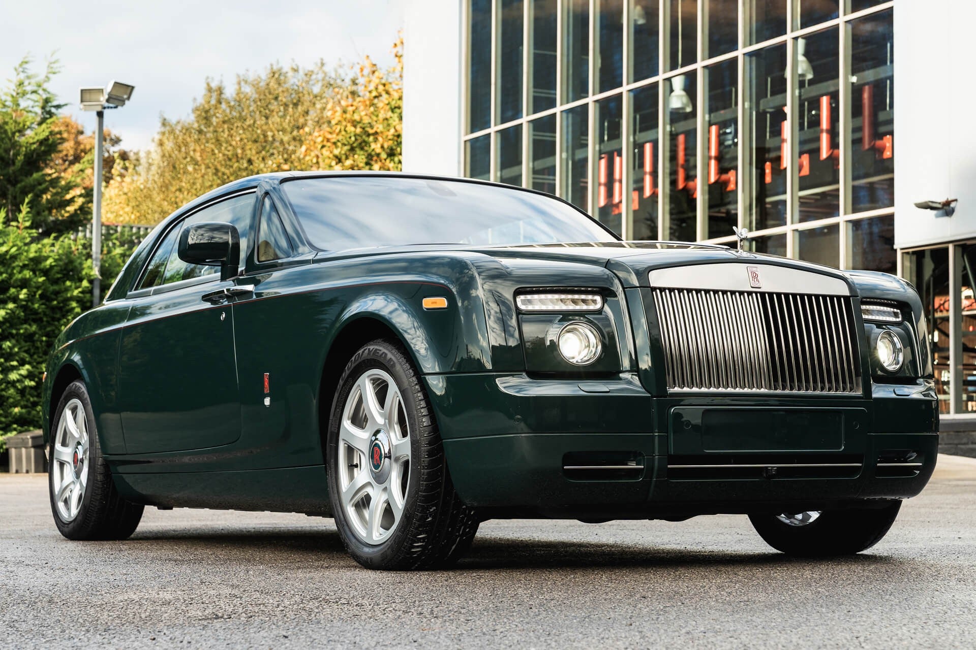 Rolls Royce Phantom 6.7 V12 Coupe Gallery Image
