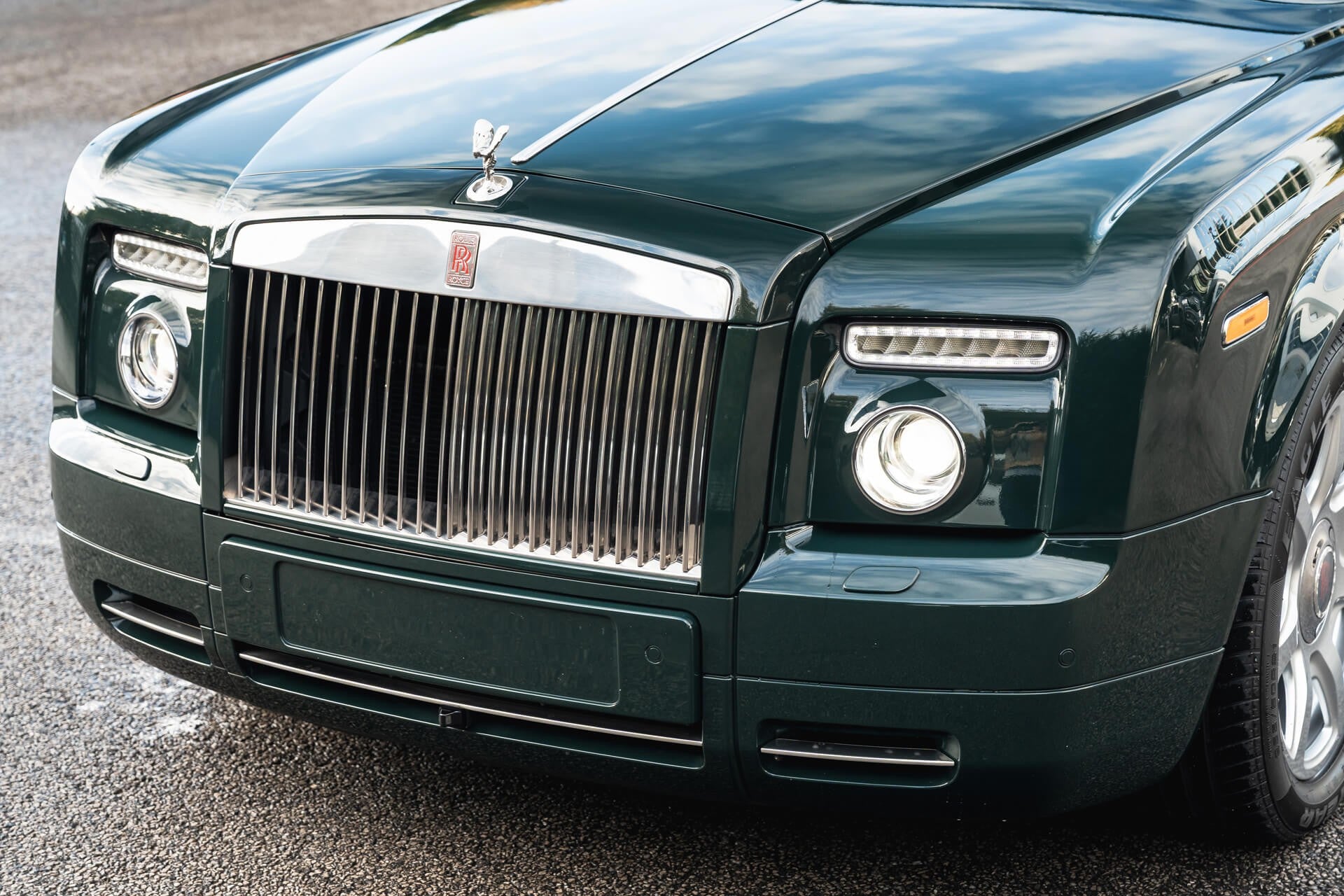 Rolls Royce Phantom 6.7 V12 Coupe Gallery Image