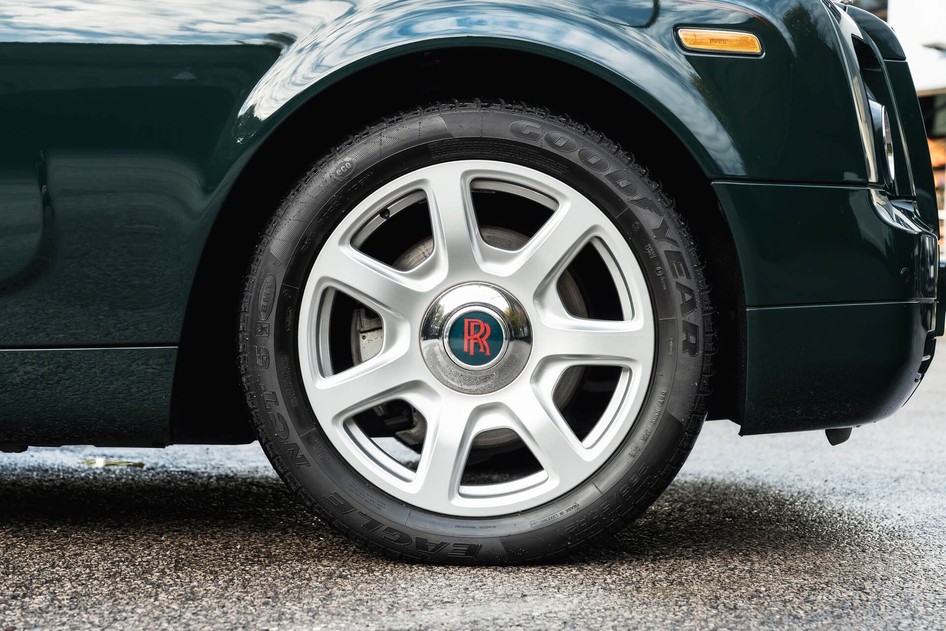 Rolls Royce Phantom 6.7 V12 Coupe Gallery Image