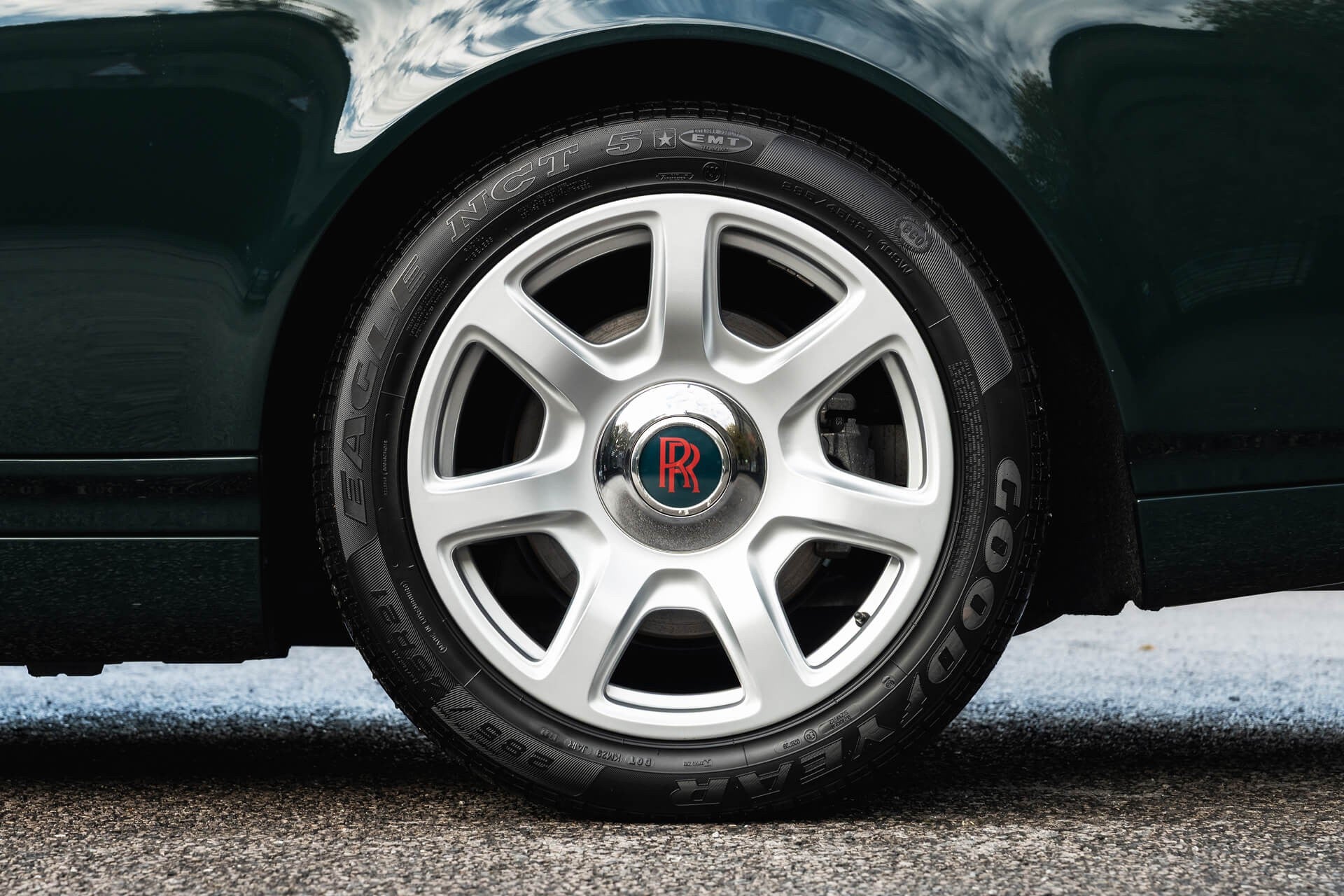 Rolls Royce Phantom 6.7 V12 Coupe Gallery Image